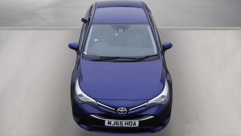 Toyota Avensis view 10