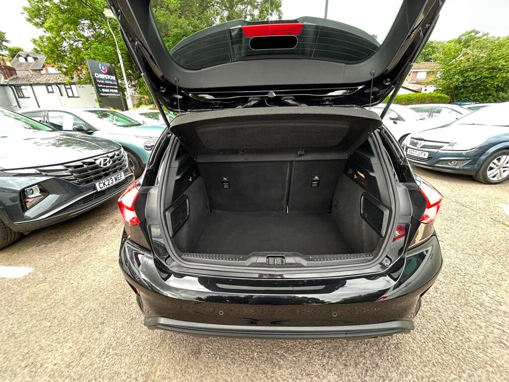 Ford Focus view 15