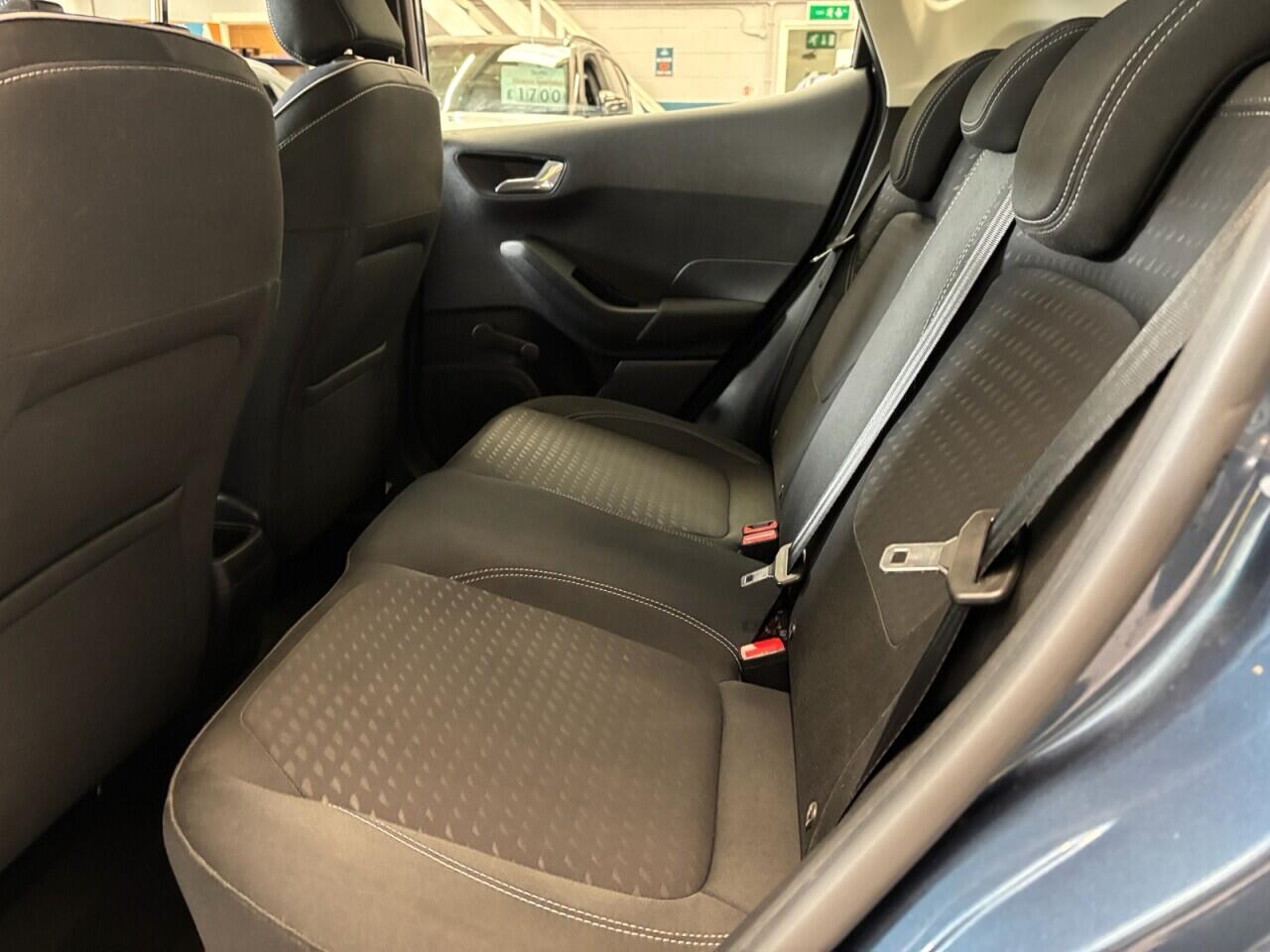Ford Fiesta view 24