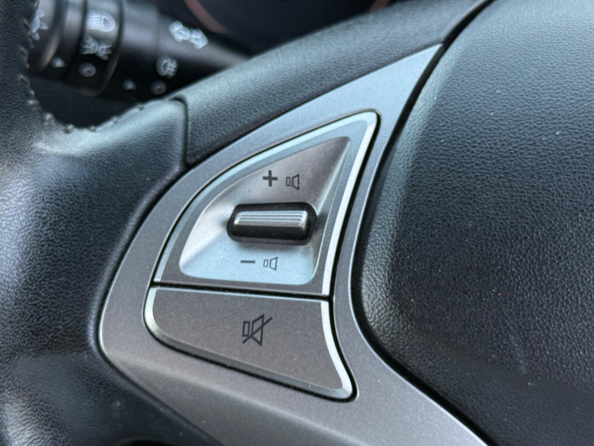 Hyundai ix20 - Image 59