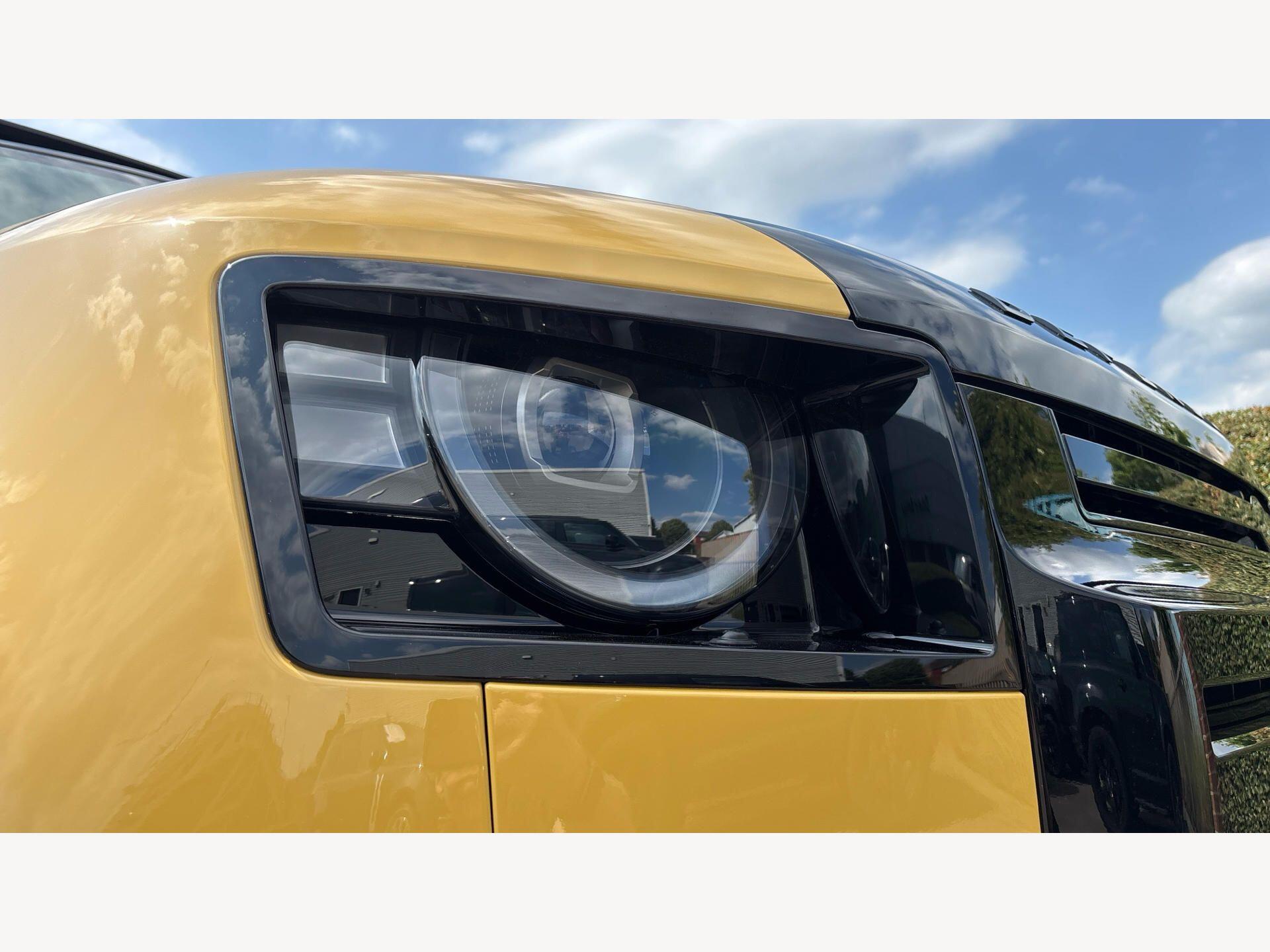 Land Rover Defender view 21