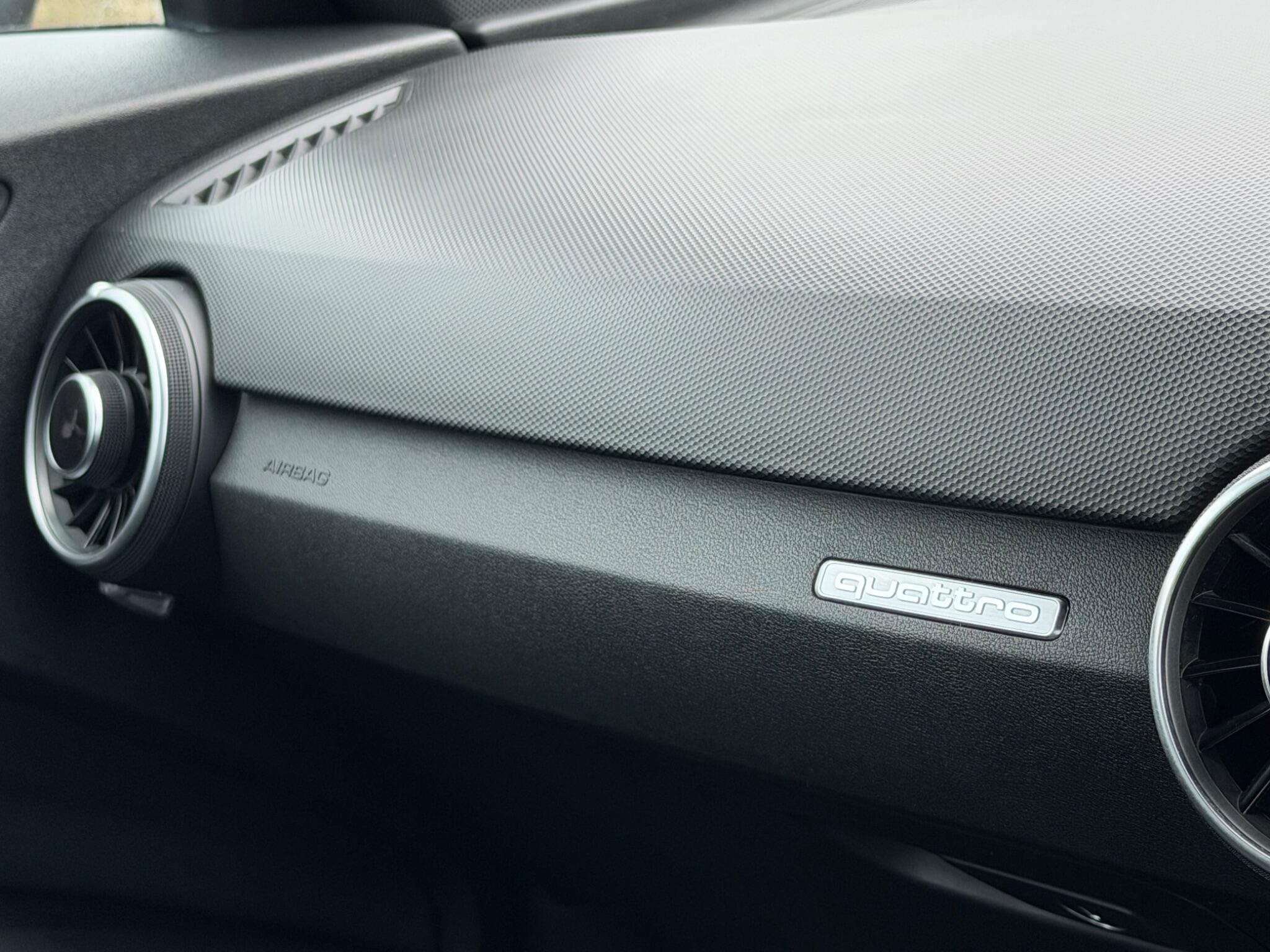 Audi TTS view 40