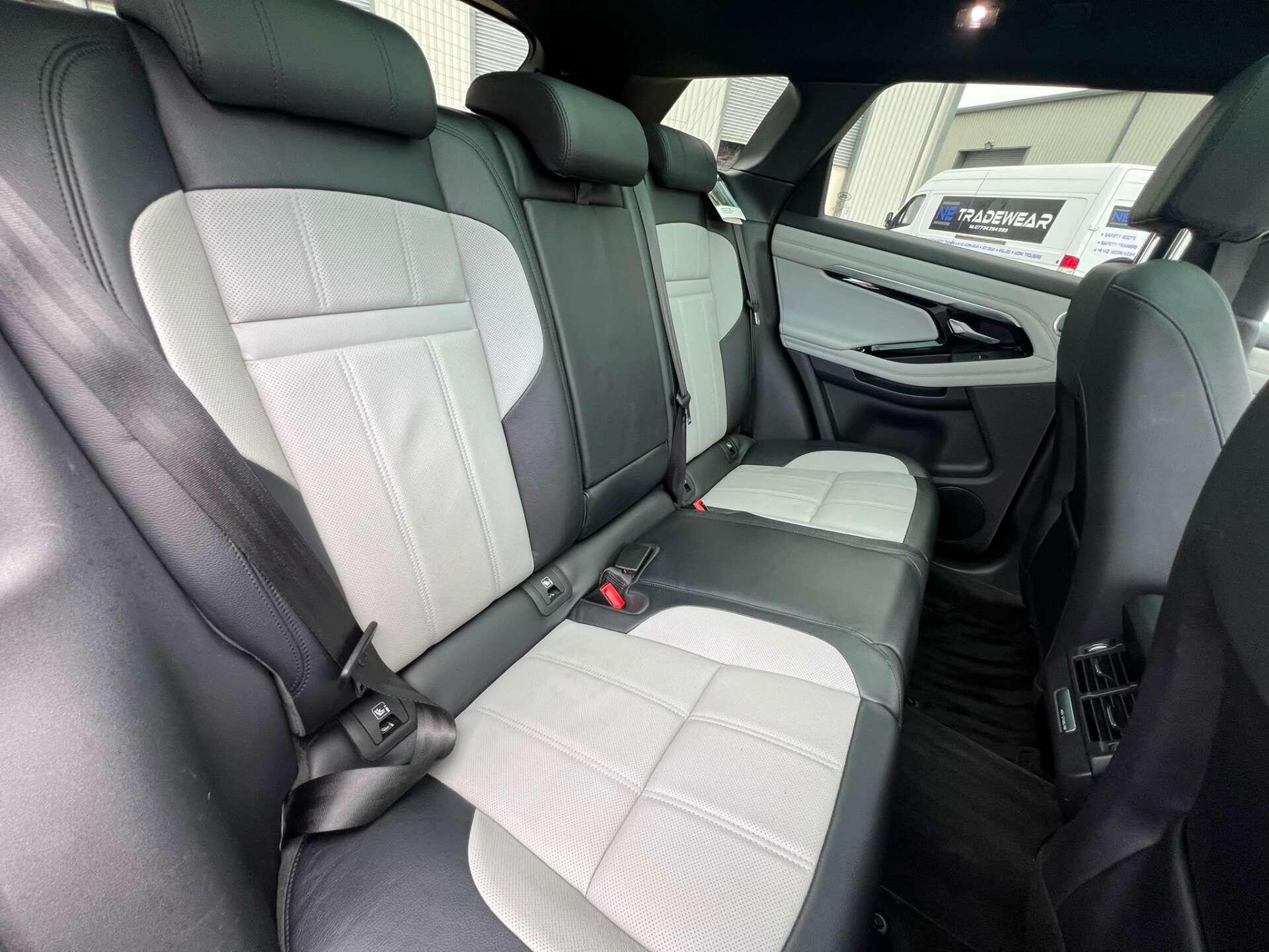 Land Rover Range Rover Evoque view 19