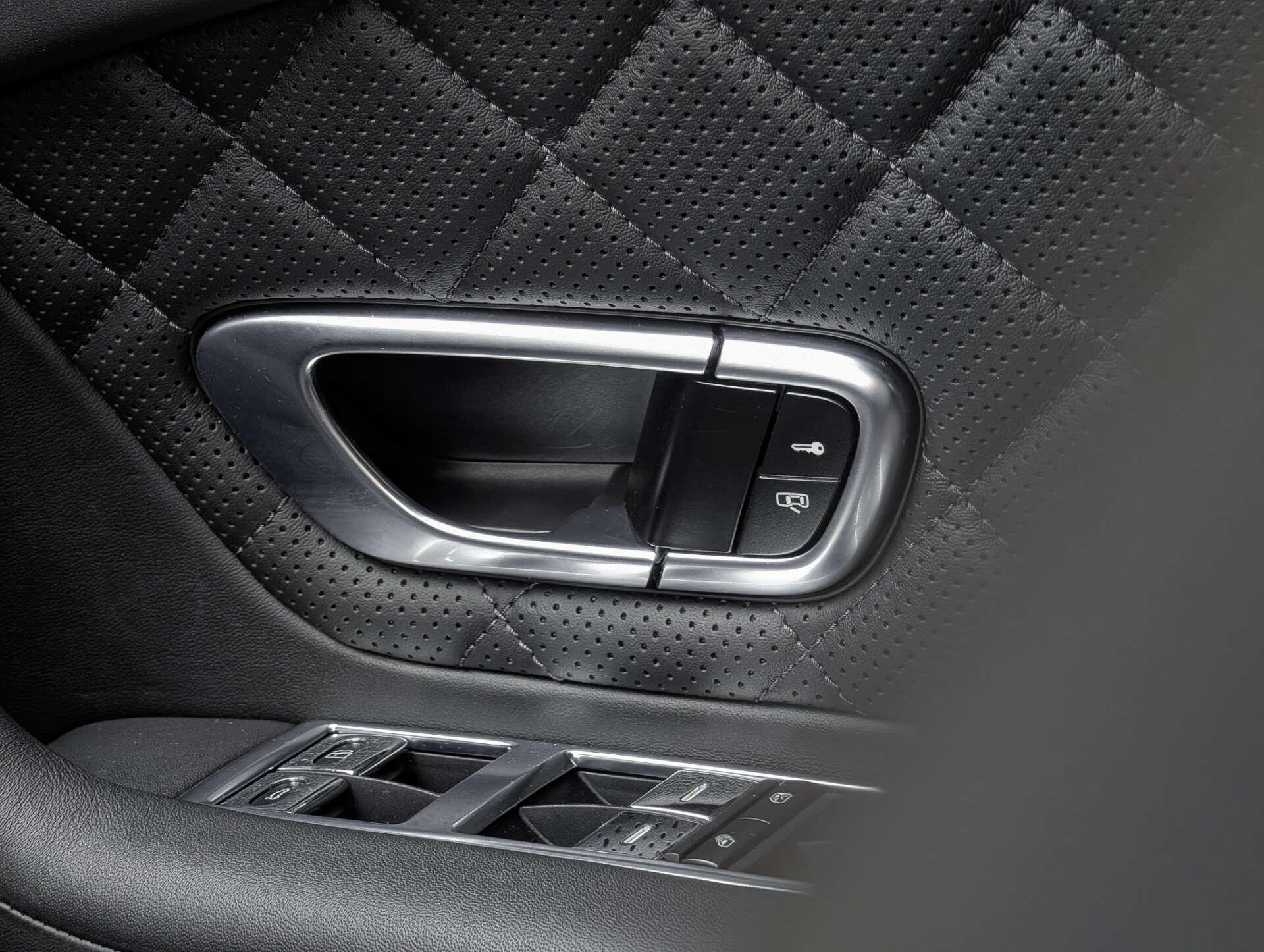 Bentley Continental view 37