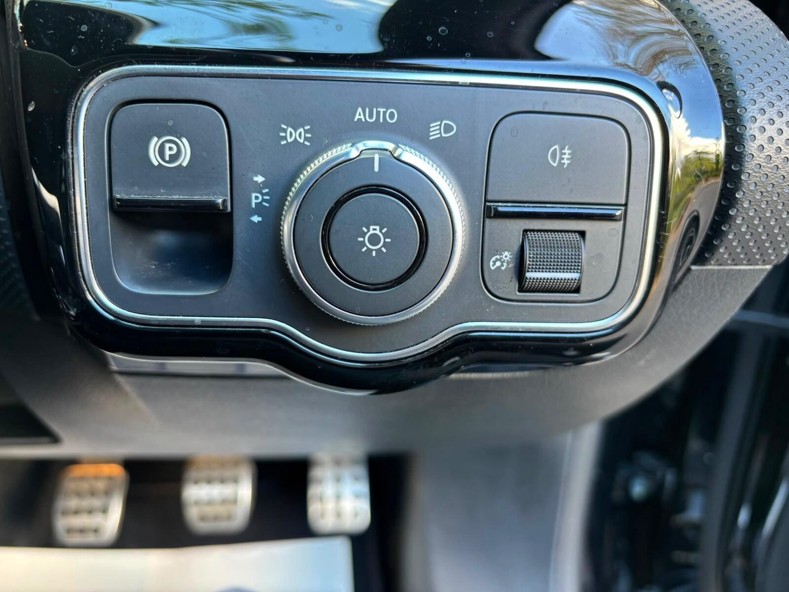 Mercedes-Benz A-Class view 24