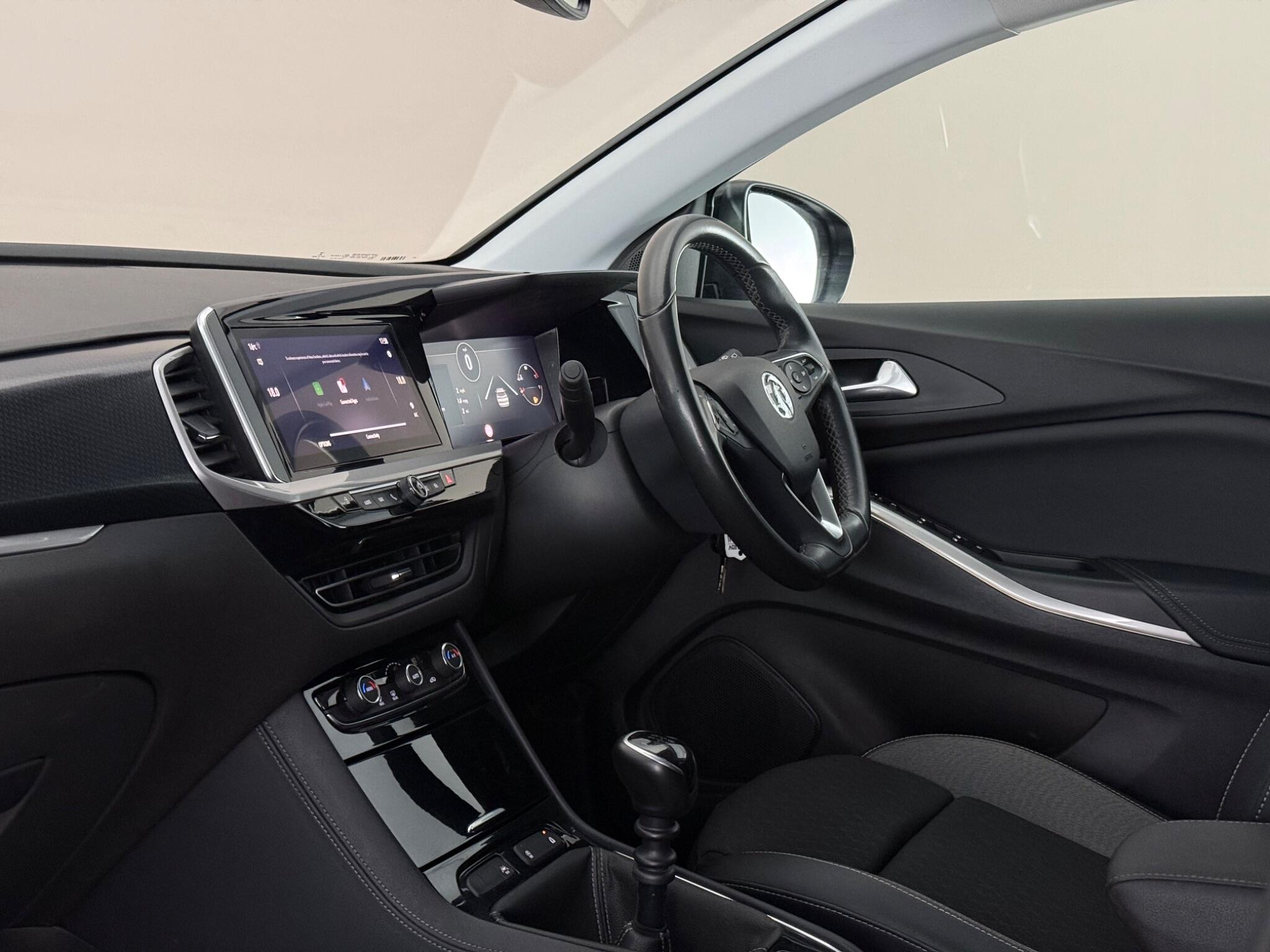 Vauxhall Grandland view 17