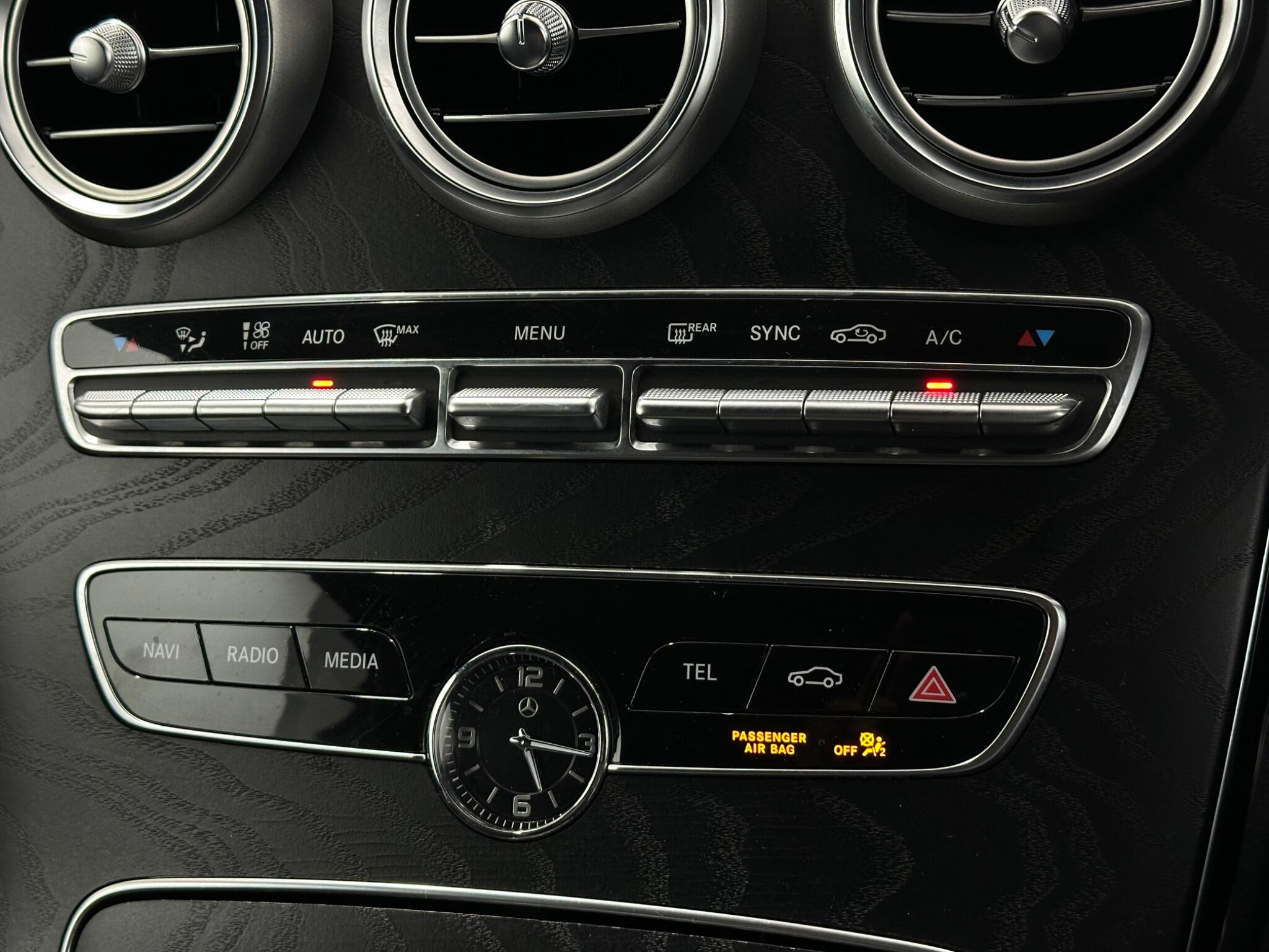 Mercedes-Benz C Class view 23