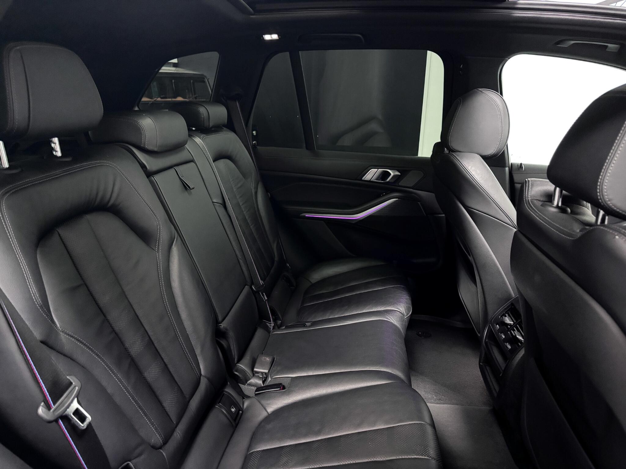 BMW X5 view 28