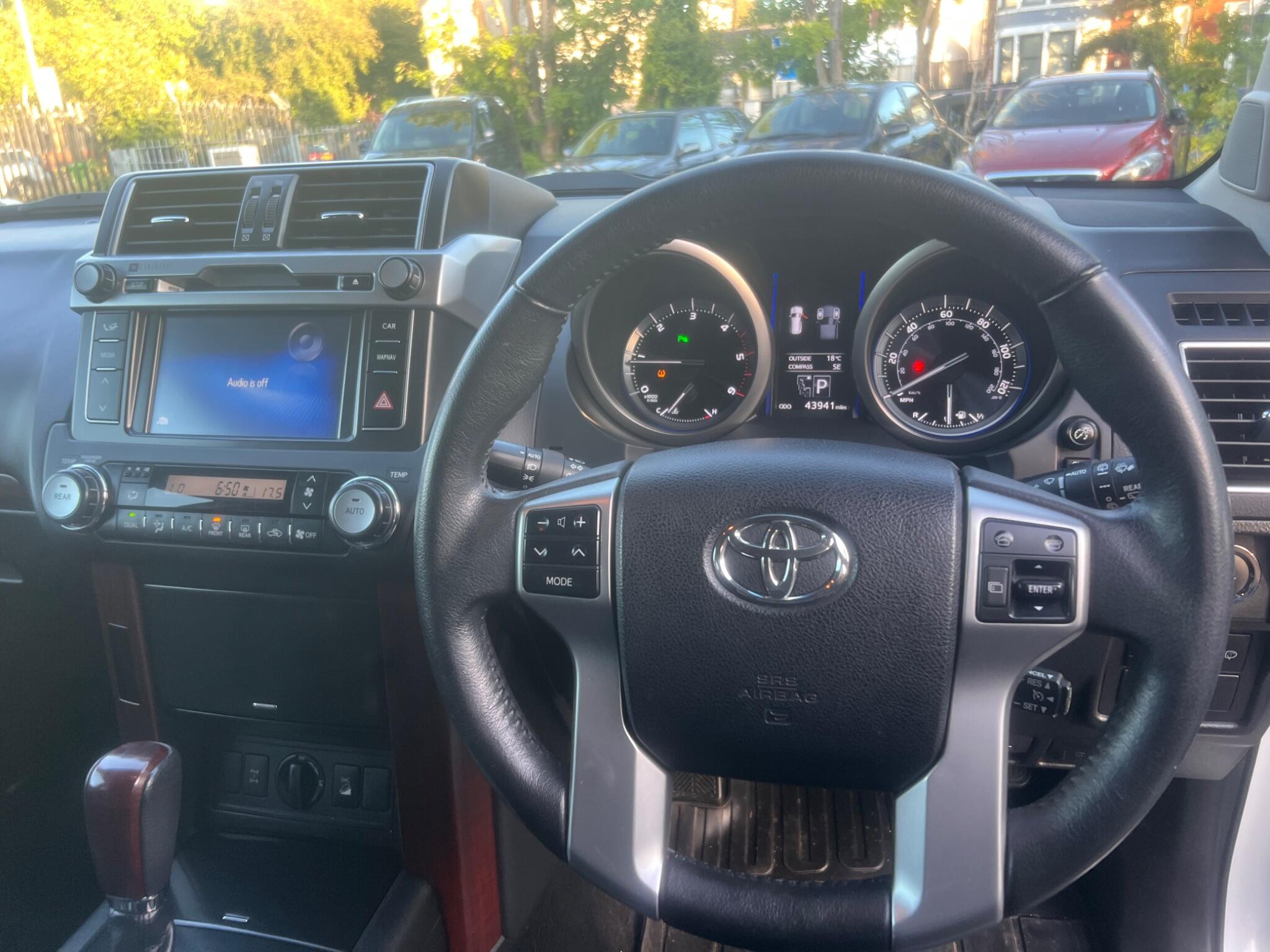 2014 Toyota Land Cruiser 3.0 D-4D Icon Auto 4WD Euro 5 5dr (7 Seats) • 43,921 miles image 15
