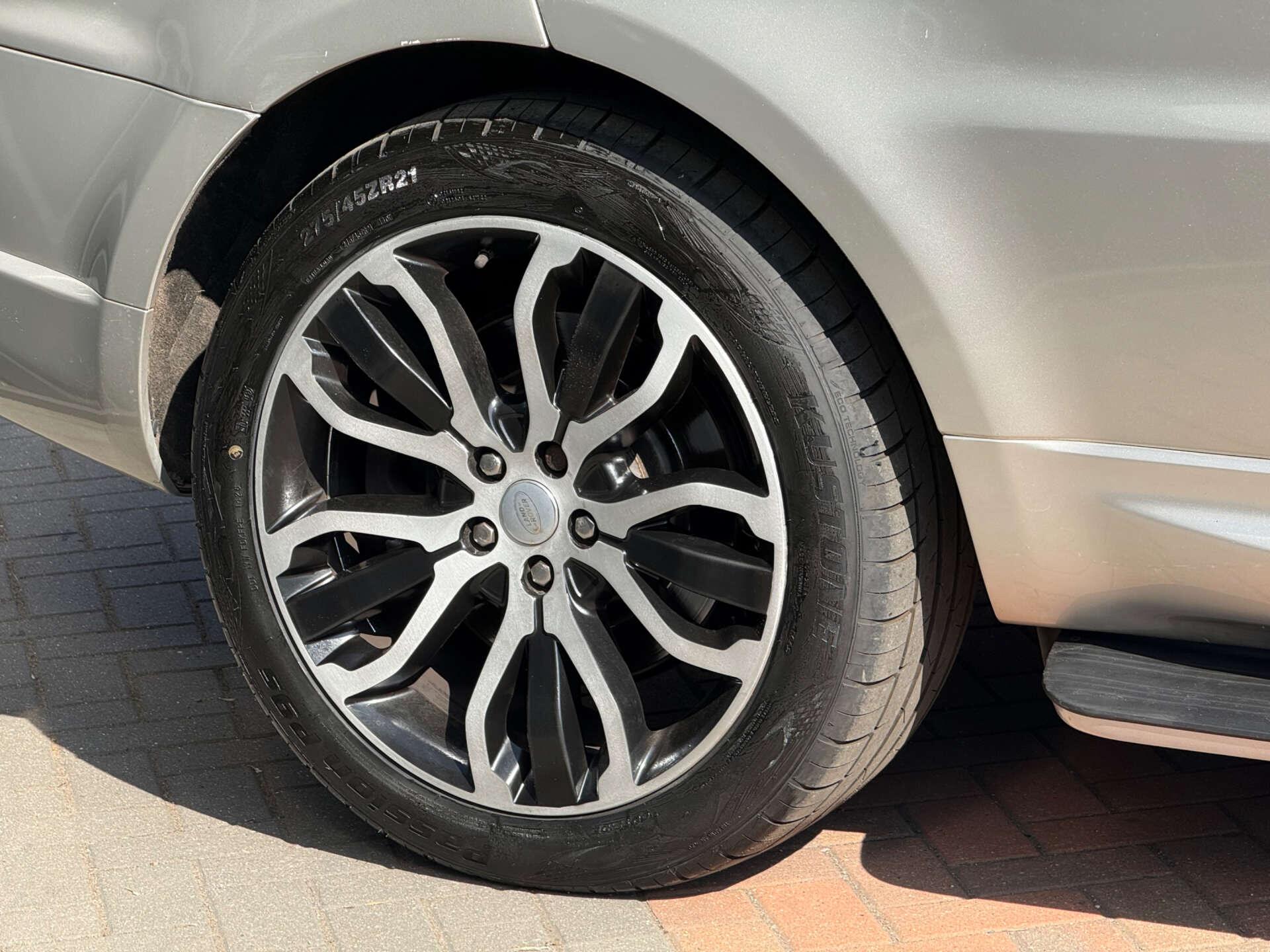 Land Rover Range Rover Sport view 17
