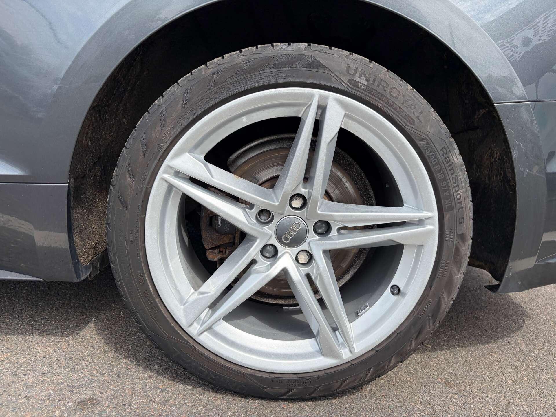 Audi A5 view 13