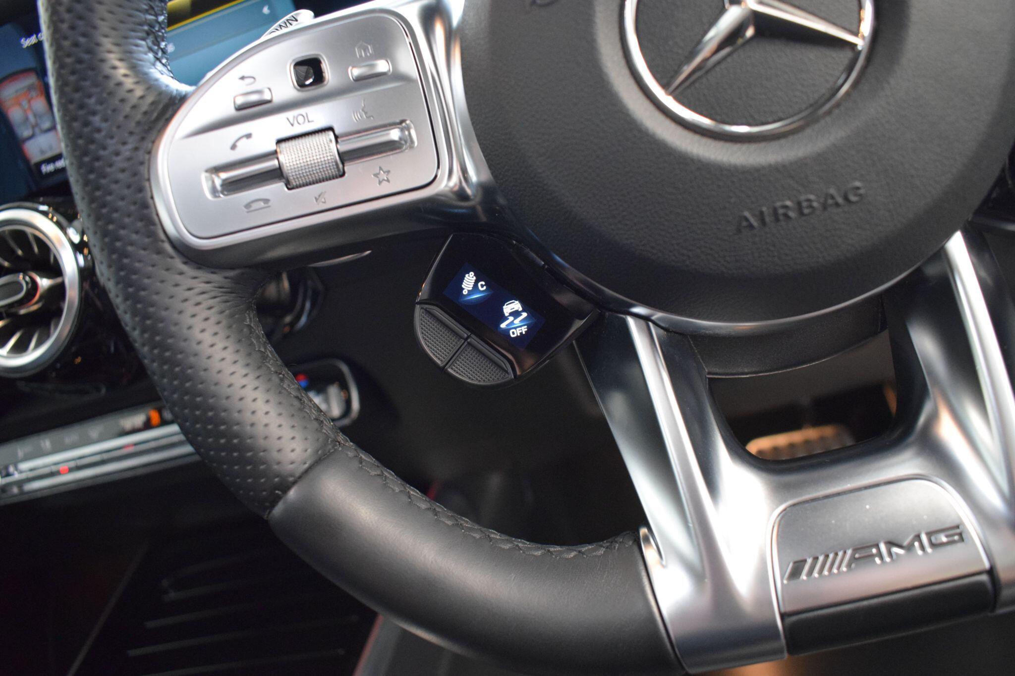 Mercedes-Benz GLB view 20