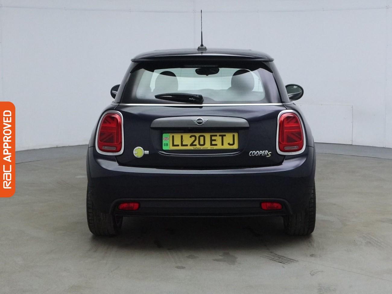 Mini Hatch view 9