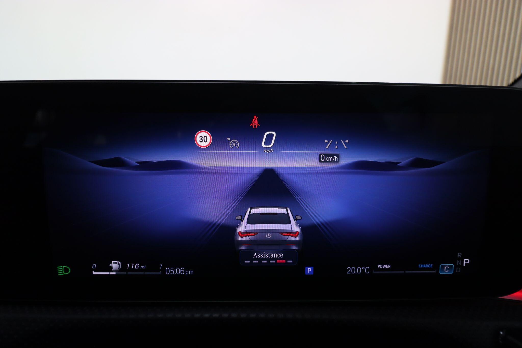 Mercedes-Benz Cla view 42
