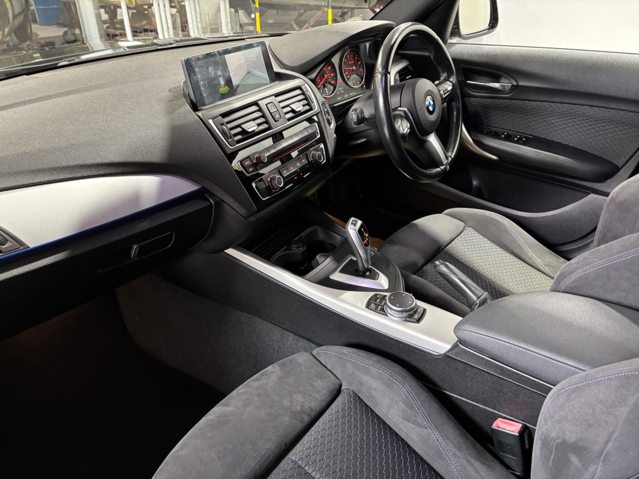 BMW 1 Series view 20