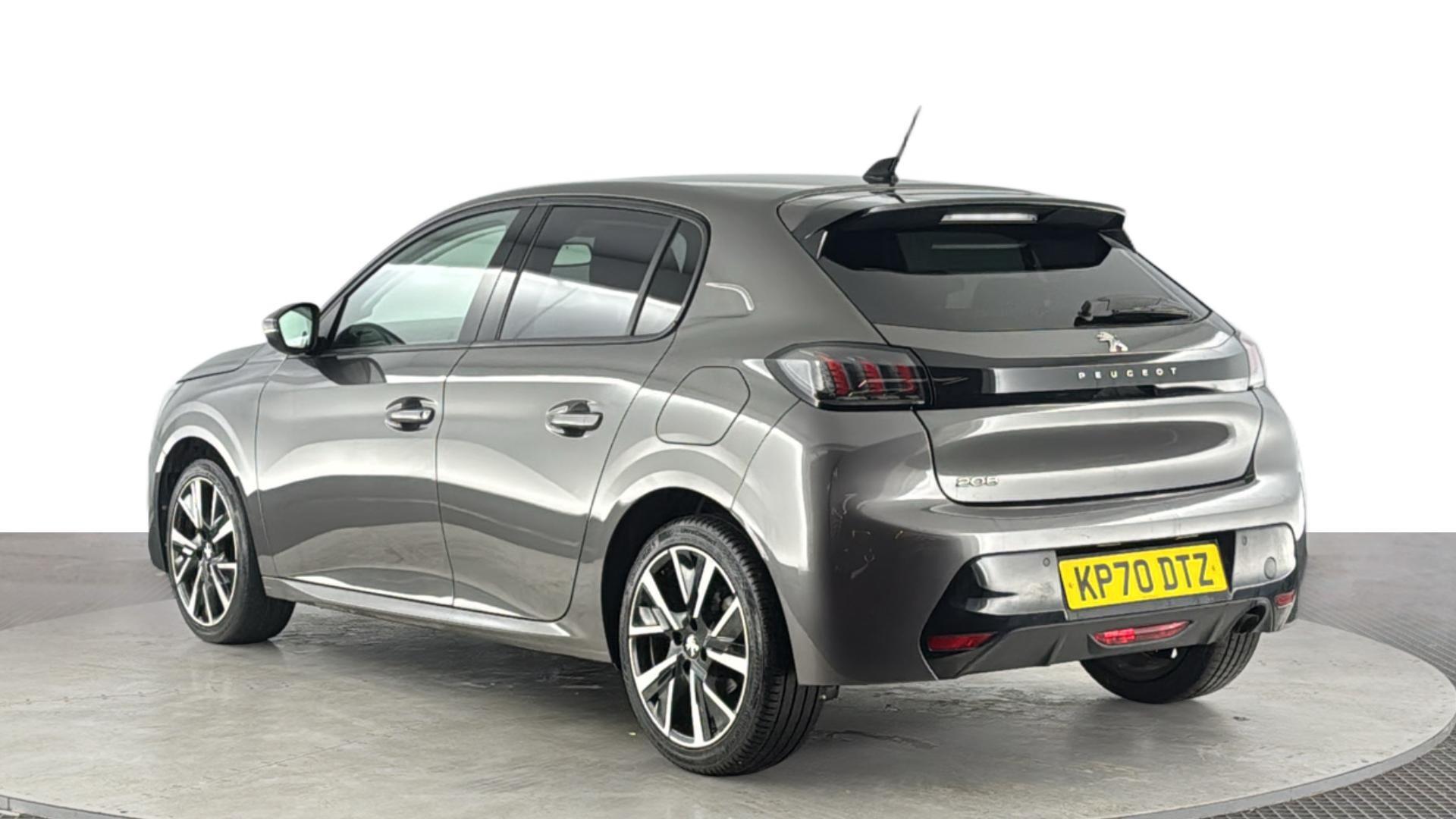Peugeot 208 view 6