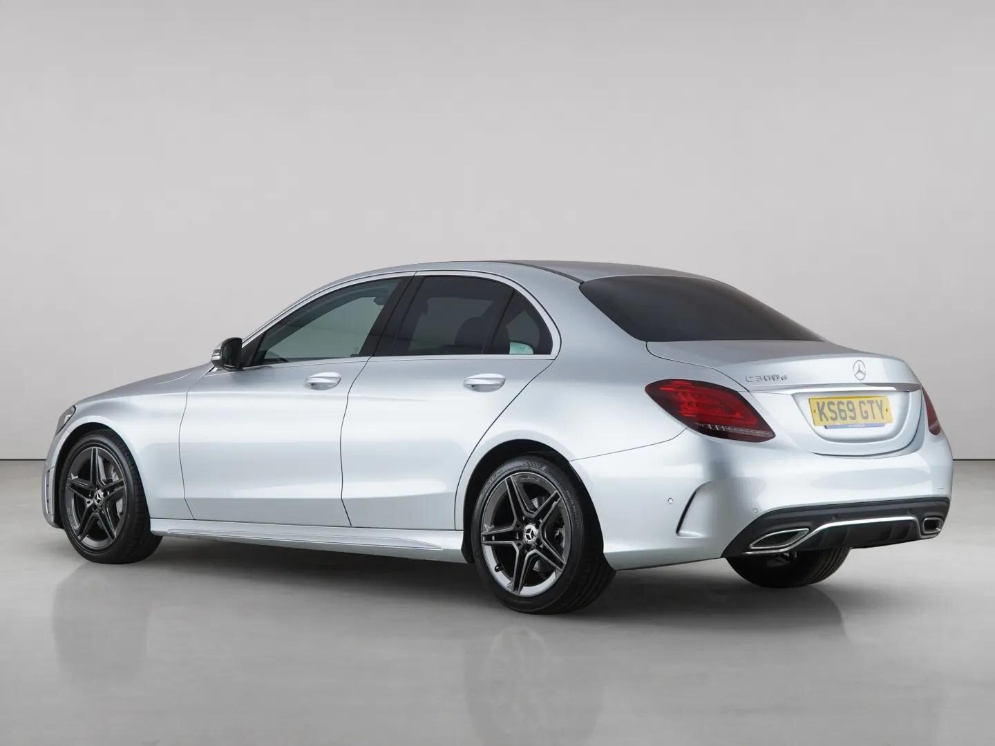 Mercedes-Benz C-Class view 8