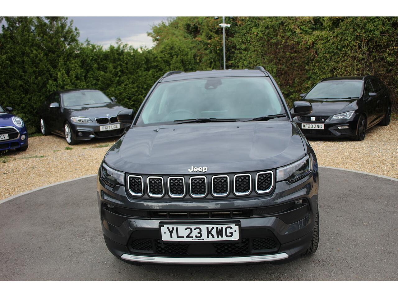 Jeep Compass view 3