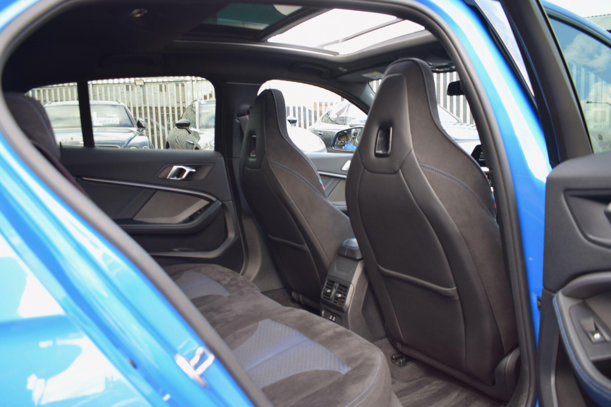 BMW 1 Series view 23