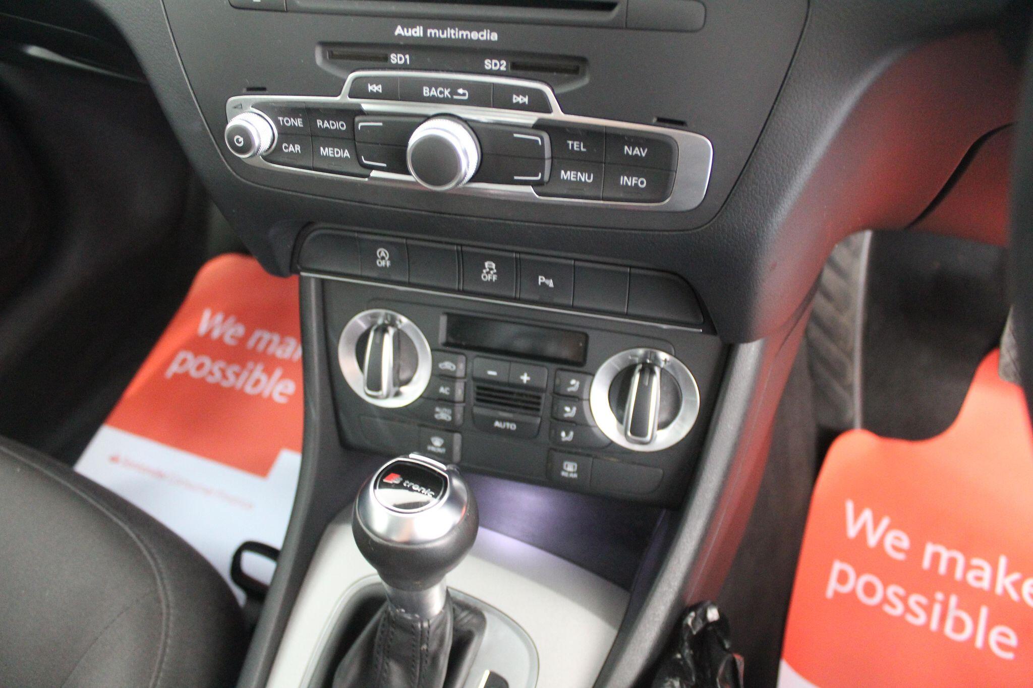 Audi Q3 view 40