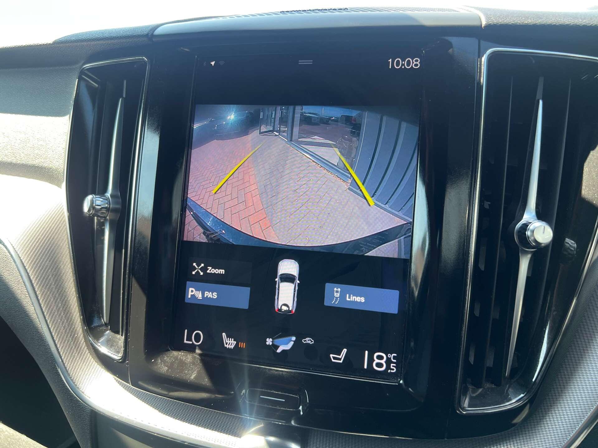 Volvo XC60 view 27