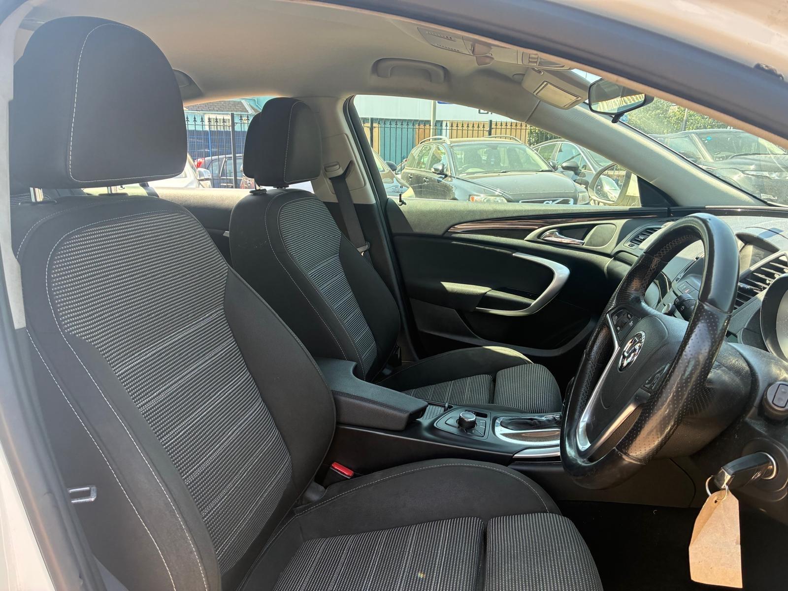 Vauxhall Insignia view 12