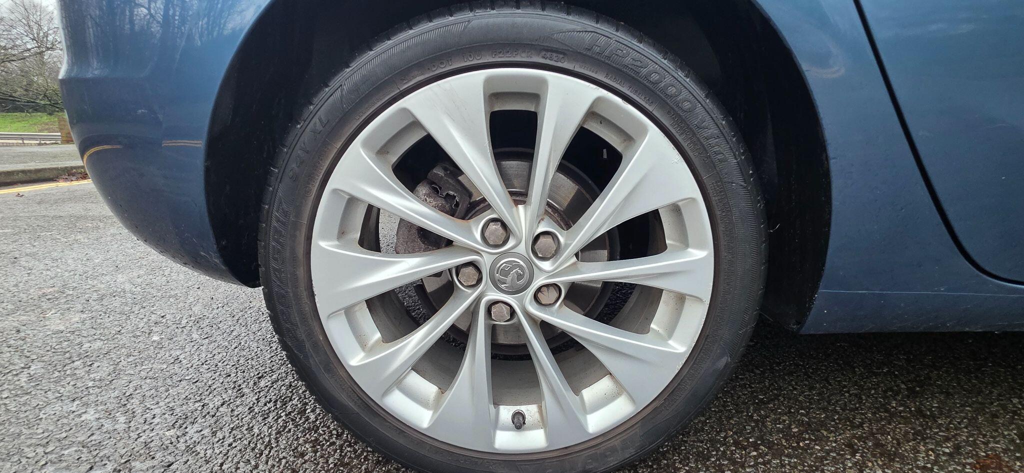 2016 Vauxhall Astra 1.6 CDTi BlueInjection Design Euro 6 (s/s) 5dr • 78,100 miles image 32