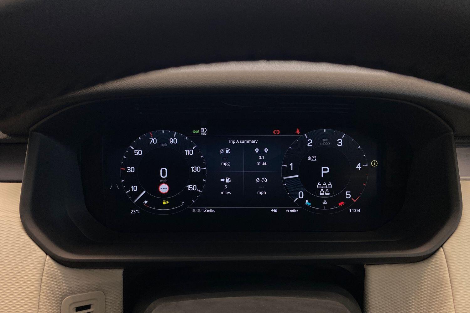 Land Rover Discovery view 11