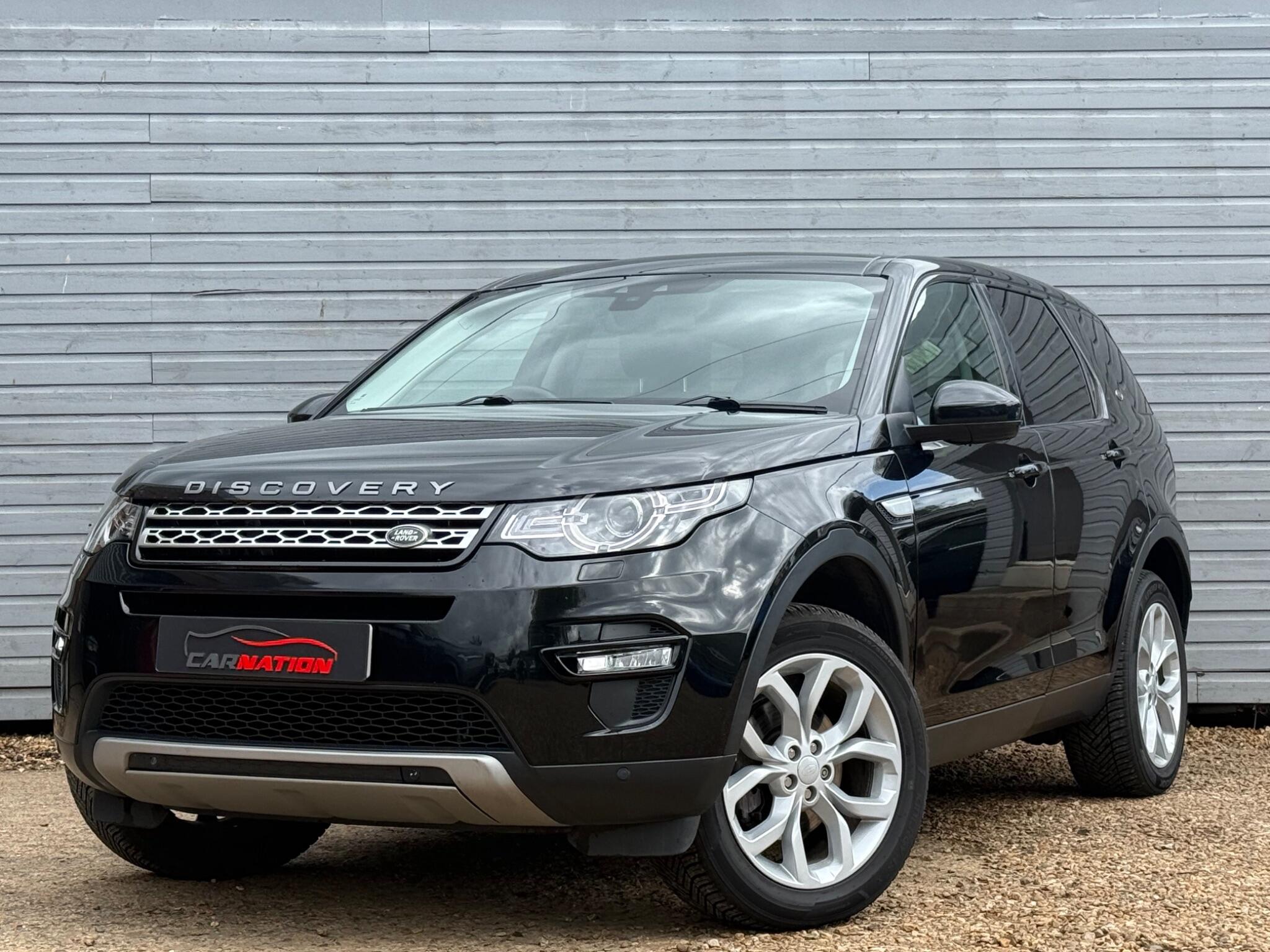 Land Rover Discovery Sport view 3
