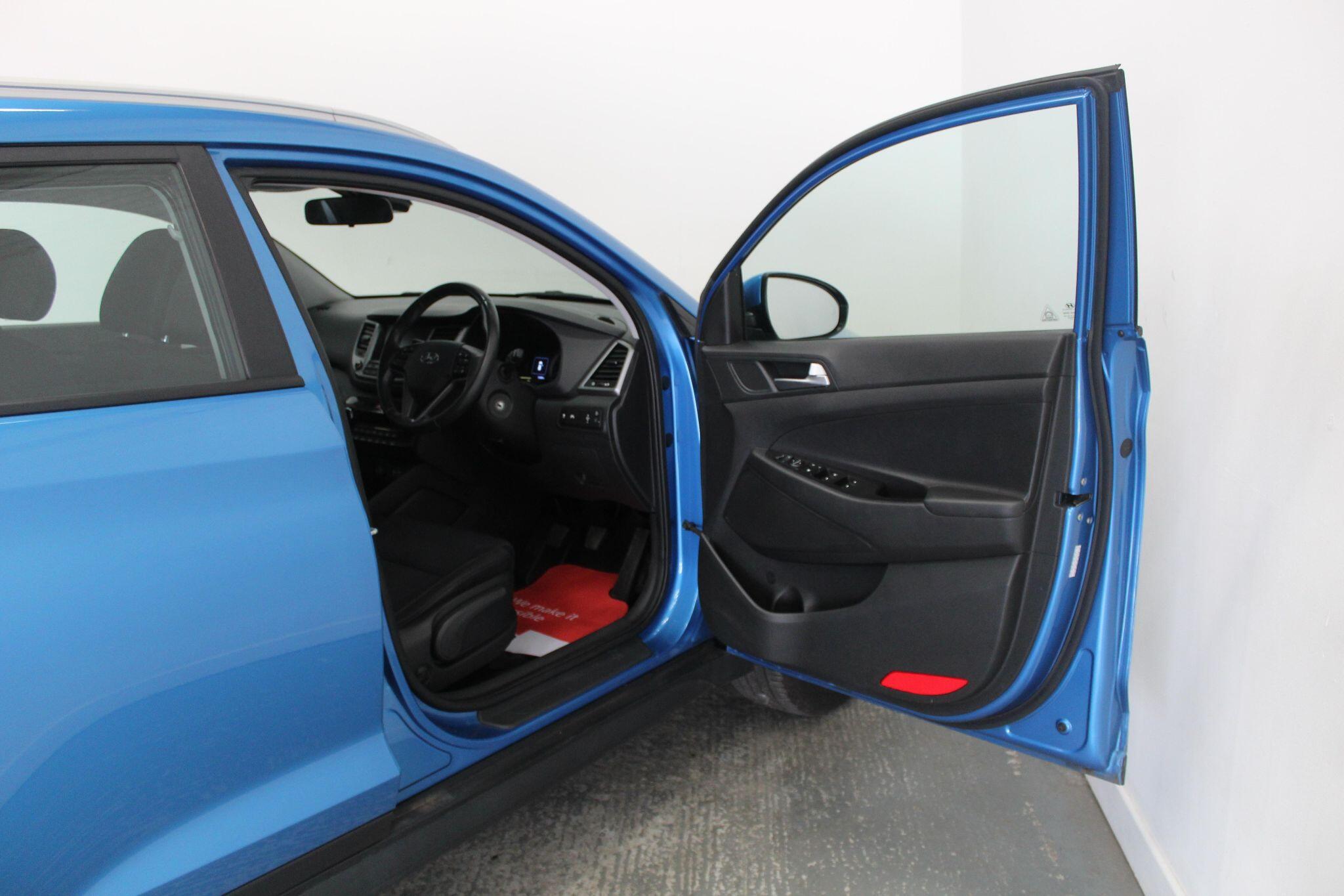 Hyundai Tucson view 24