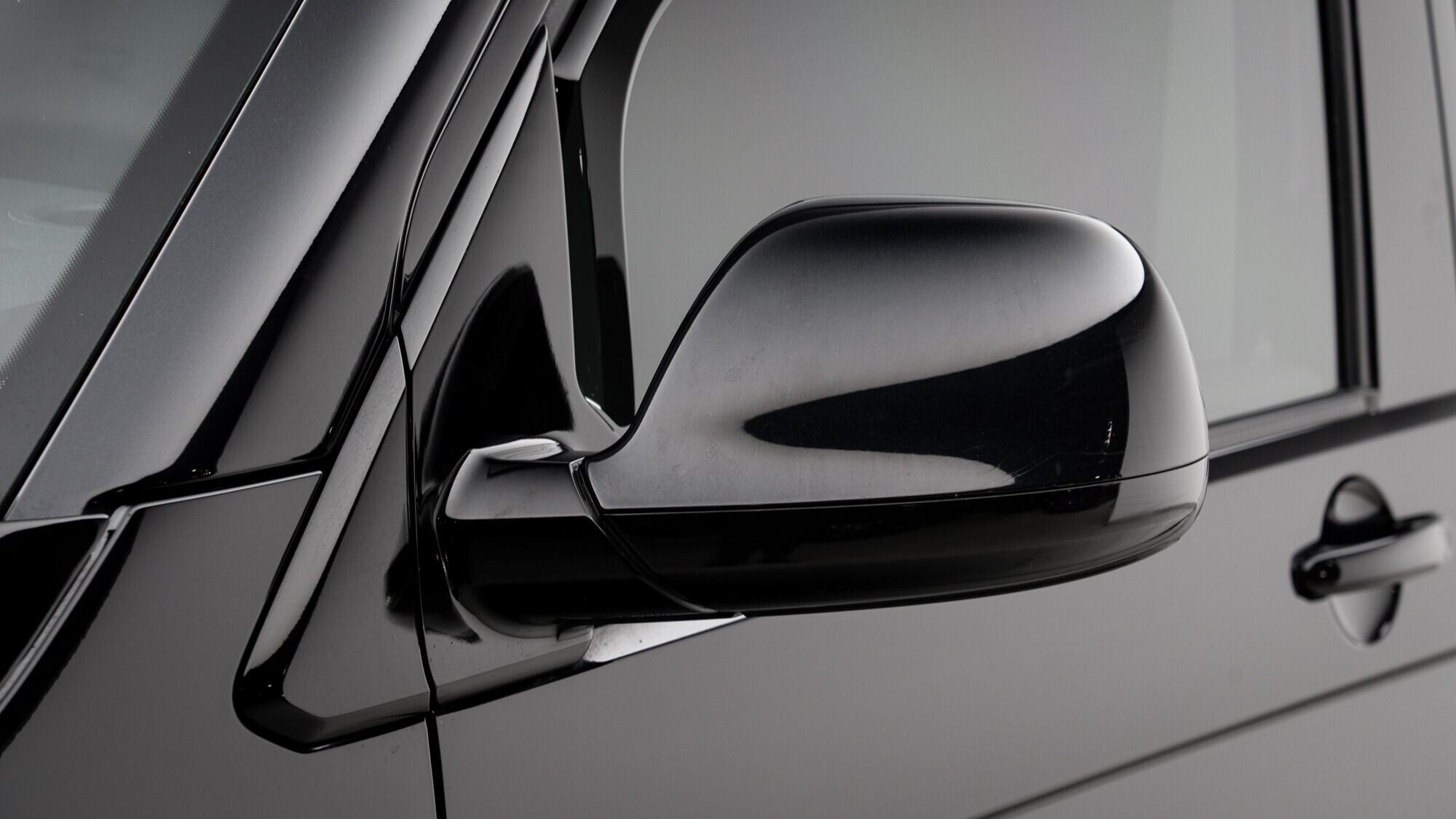 Volkswagen Transporter view 9