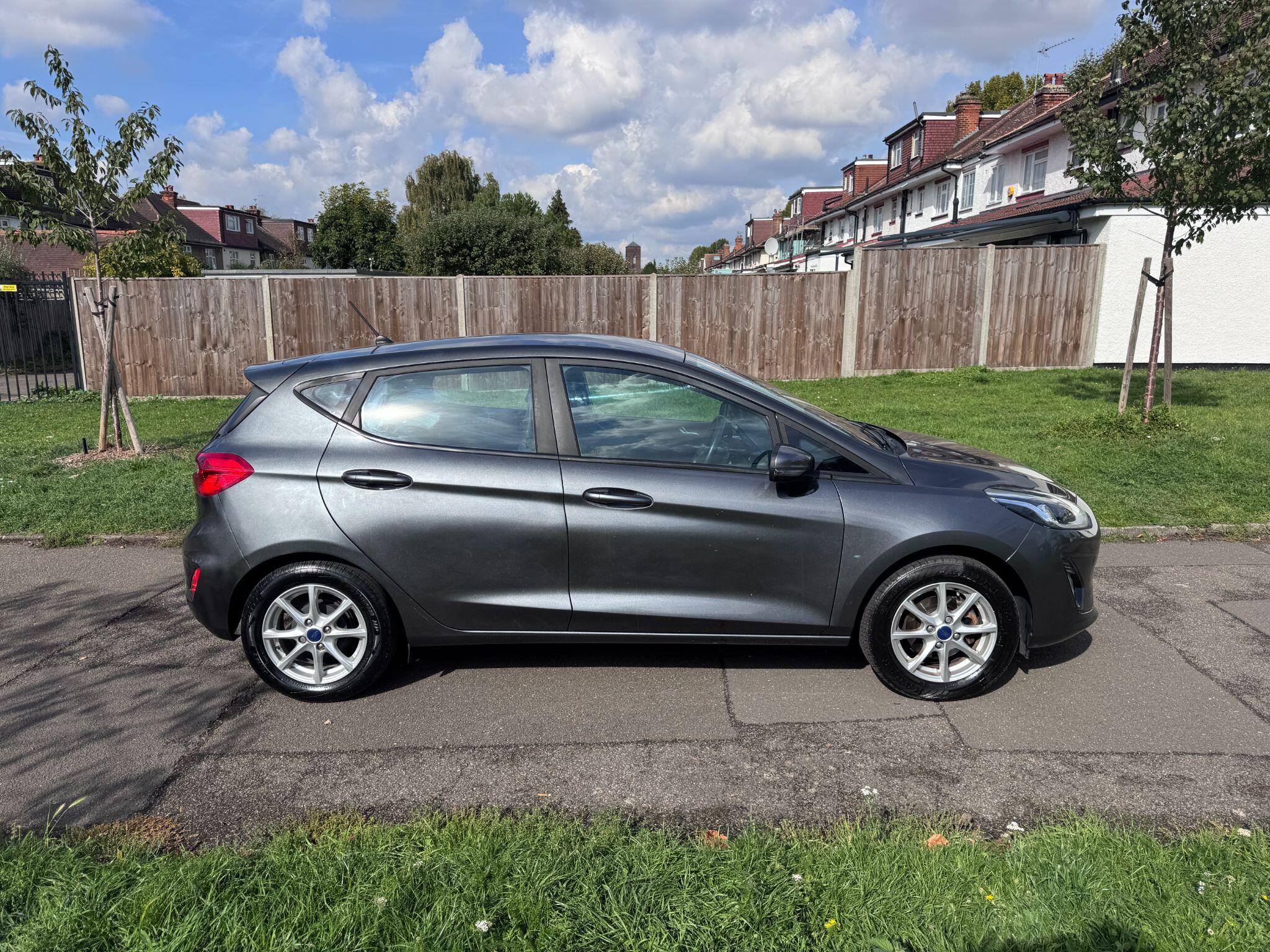 2019 Ford Fiesta 1.1 Ti-VCT Zetec Euro 6 (s/s) 5dr • 33,000 miles image 11