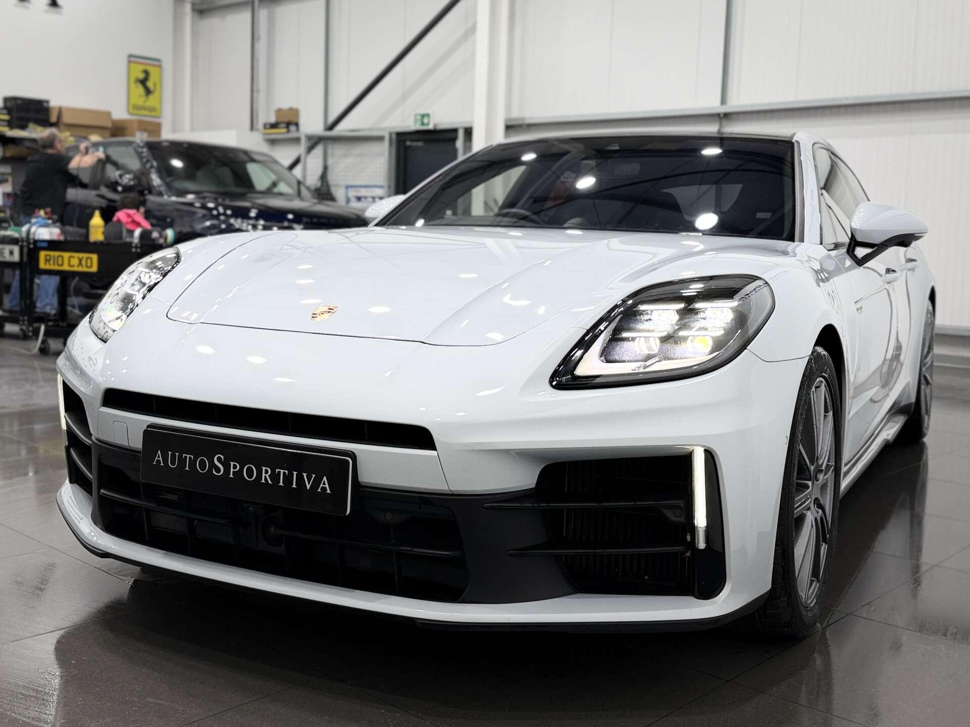 Porsche Panamera view 14