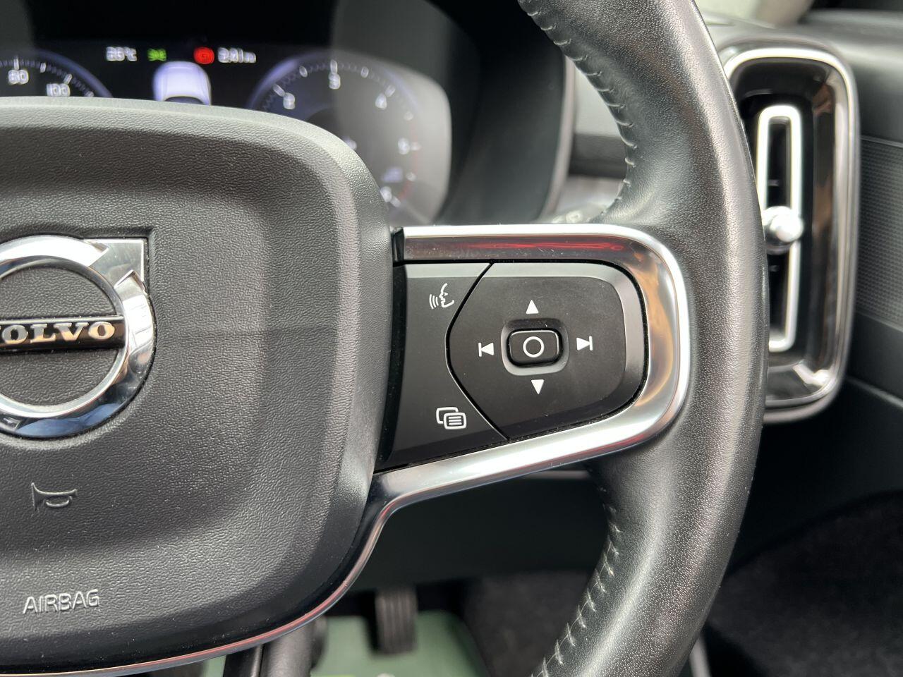 Volvo XC40 view 55
