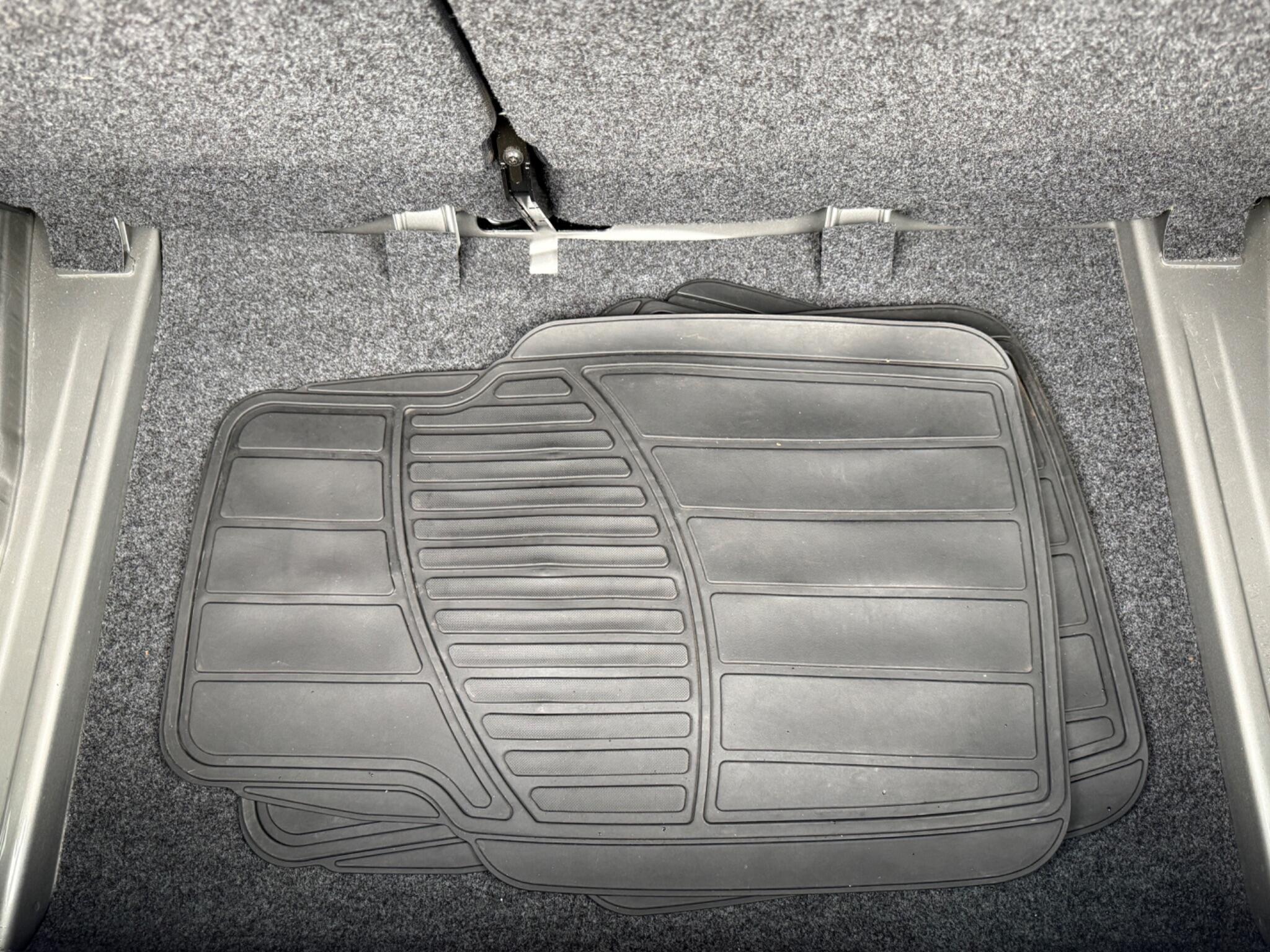 Skoda Citigo - Image 48