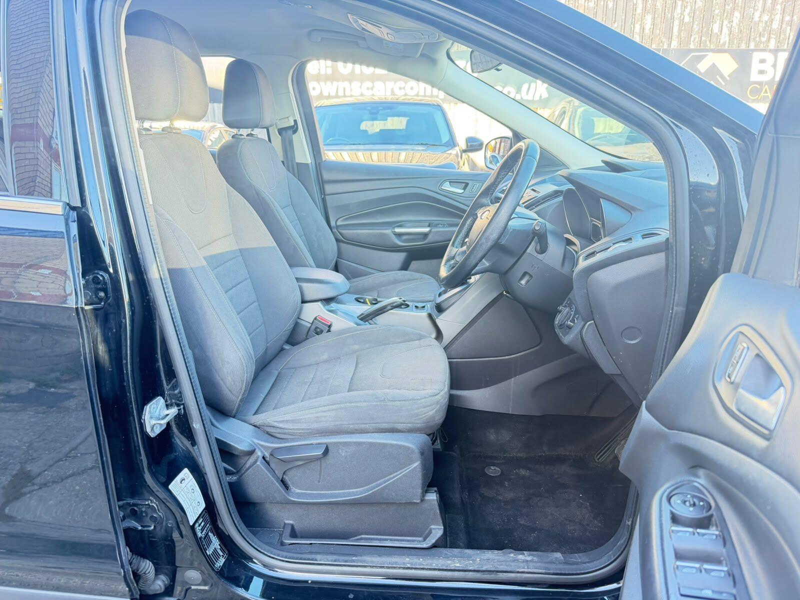 Ford Kuga view 10