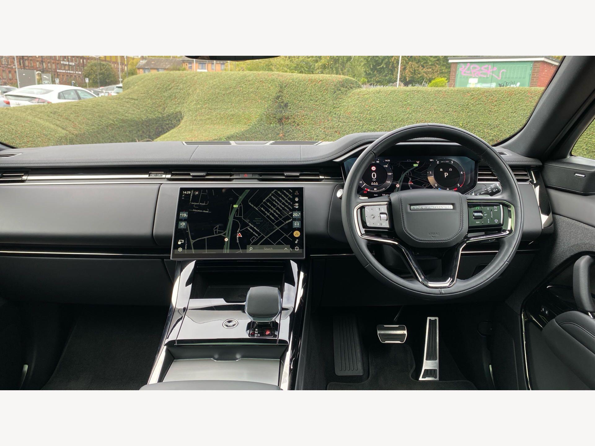 Land Rover Range Rover Sport view 11