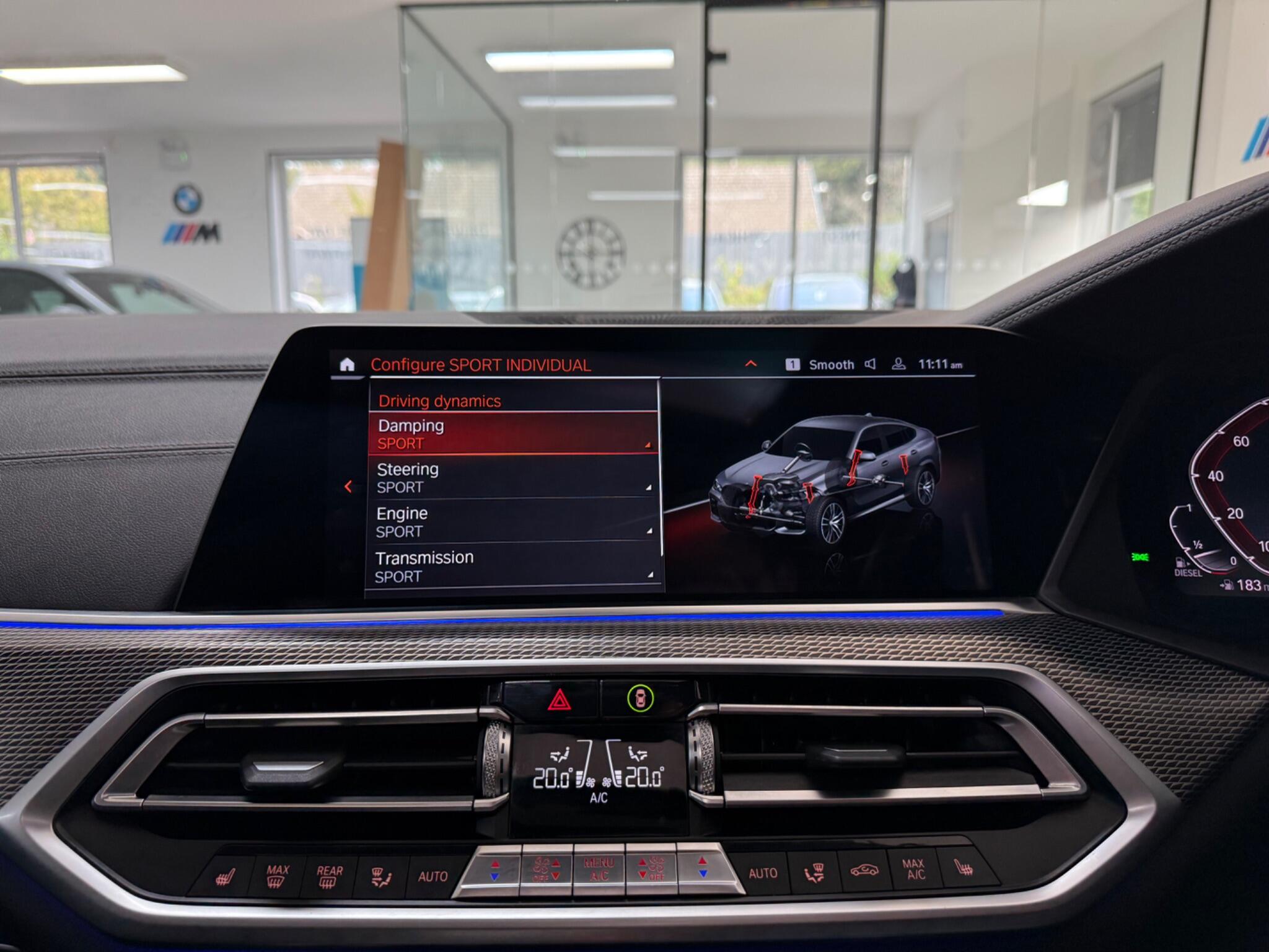 BMW X6 view 12