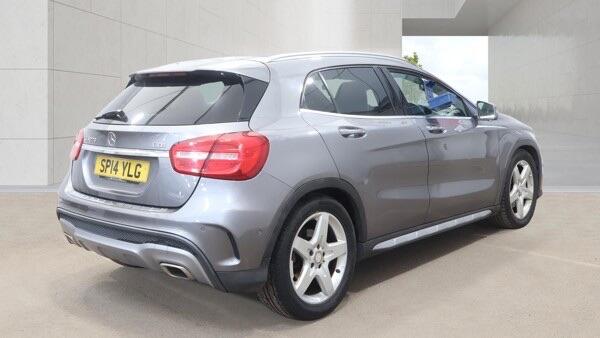 Mercedes-Benz Gla view 4