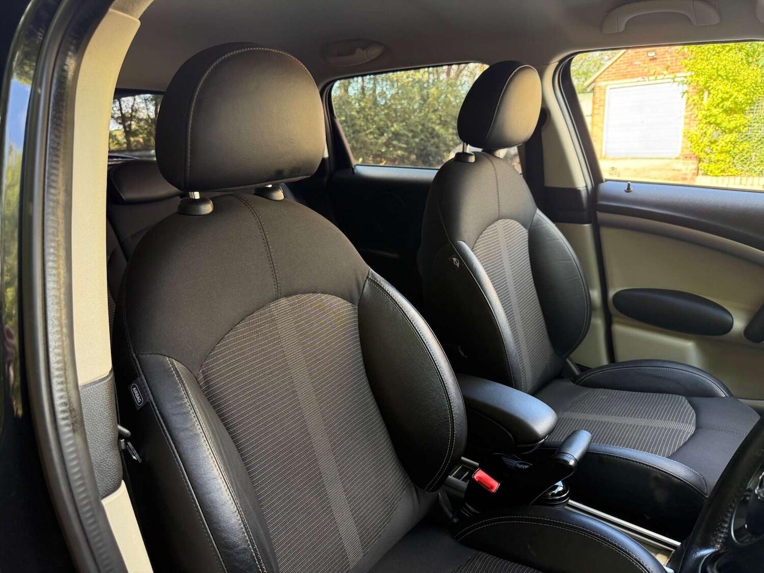 Mini Countryman view 7