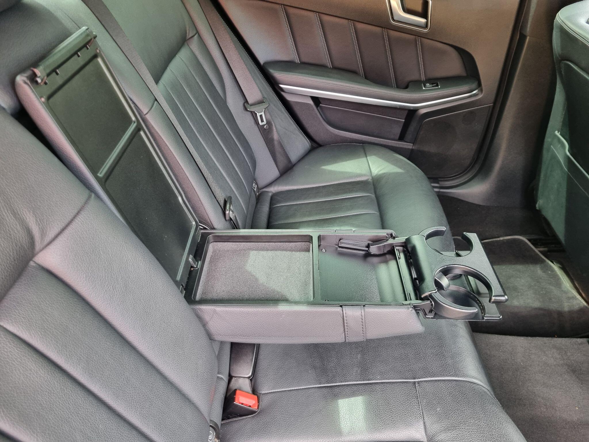 Mercedes-Benz E Class view 39