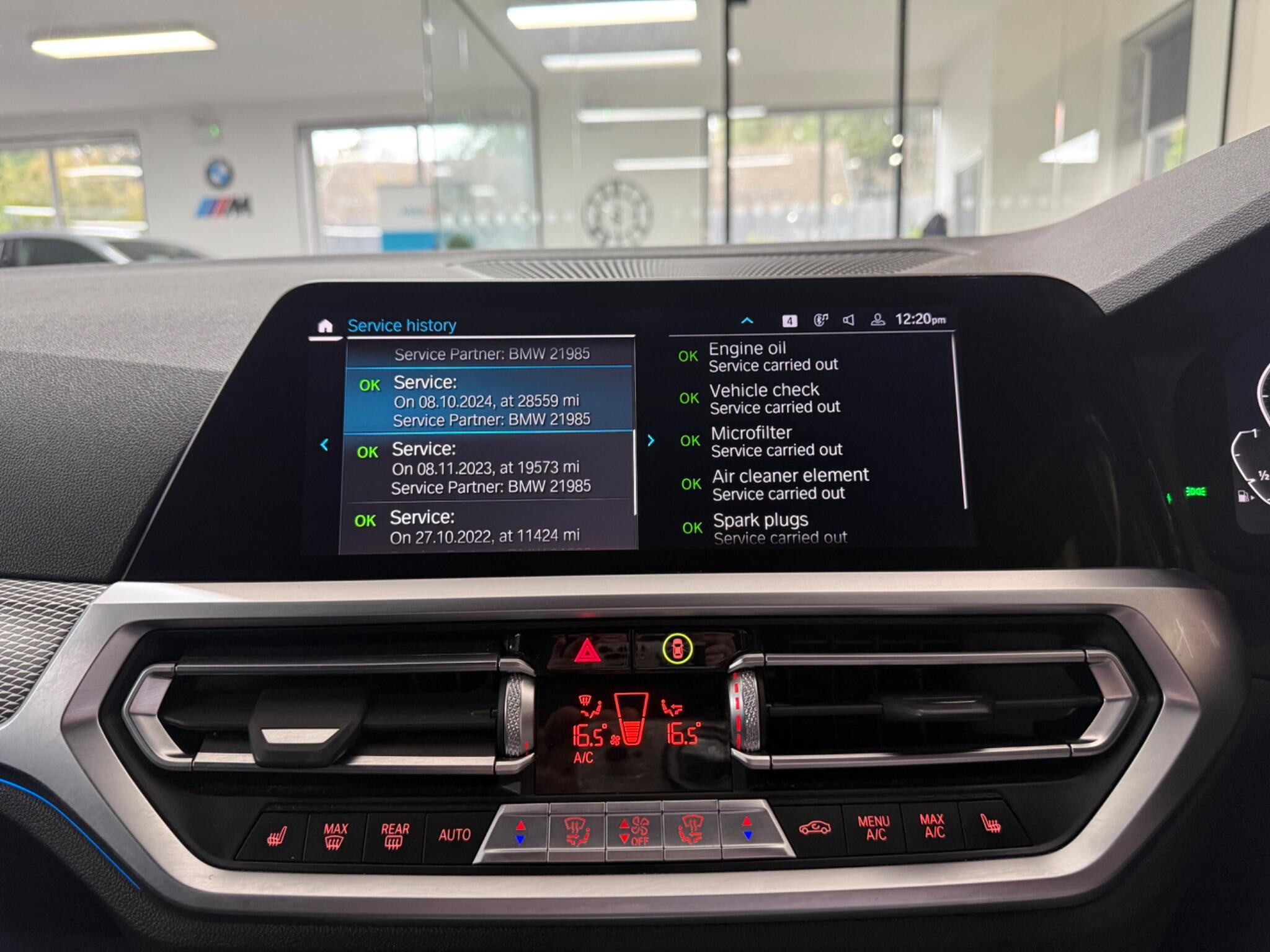 BMW 3 Series view 11