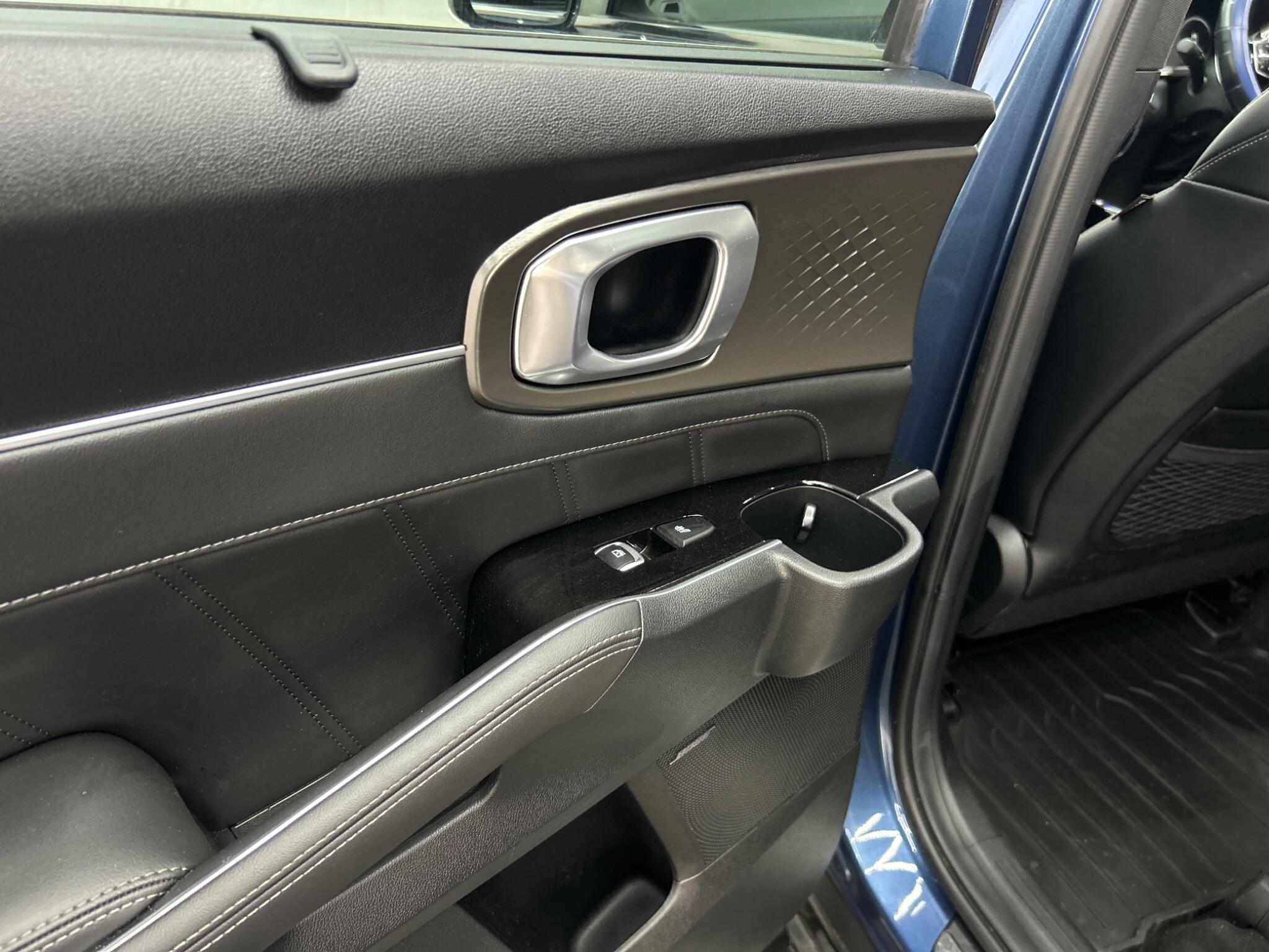 Kia Sorento view 34