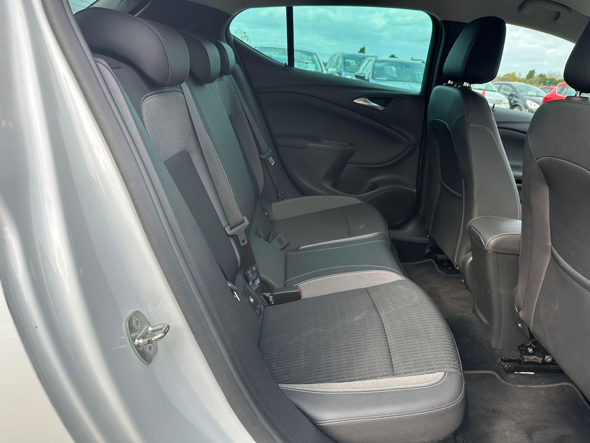 Vauxhall Astra view 10