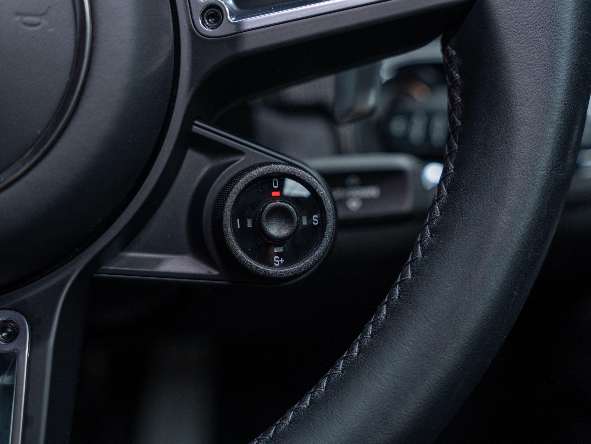 Porsche Cayman view 35