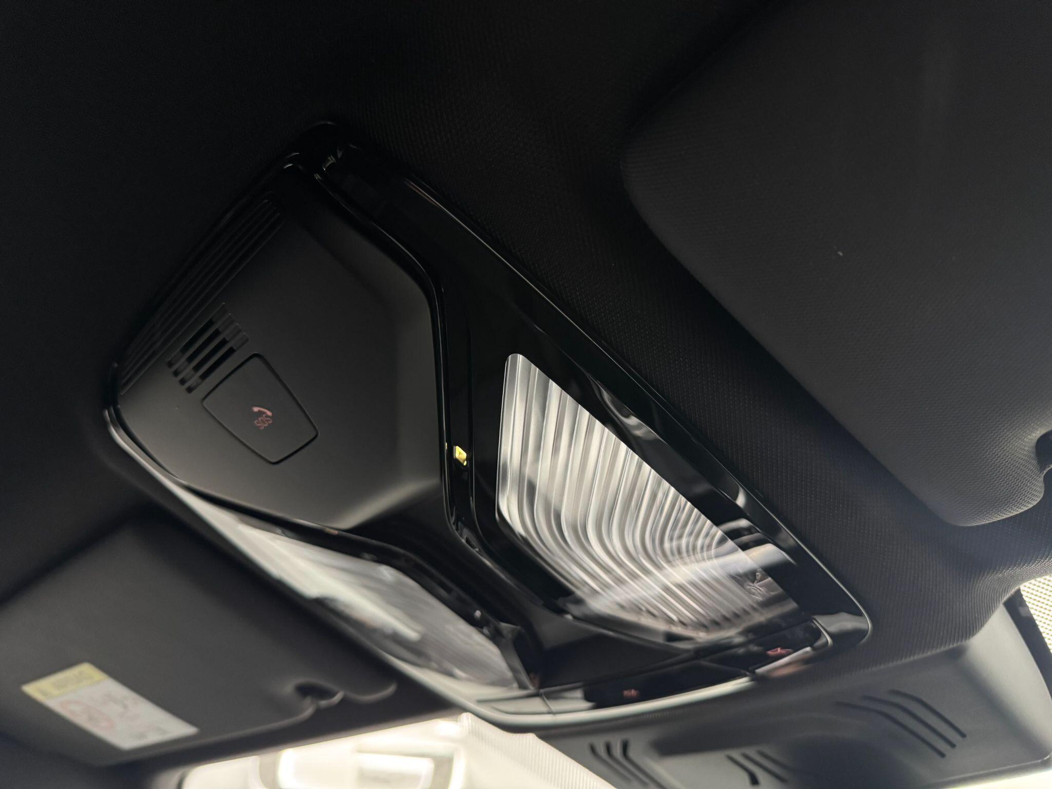 BMW 3 Series view 38