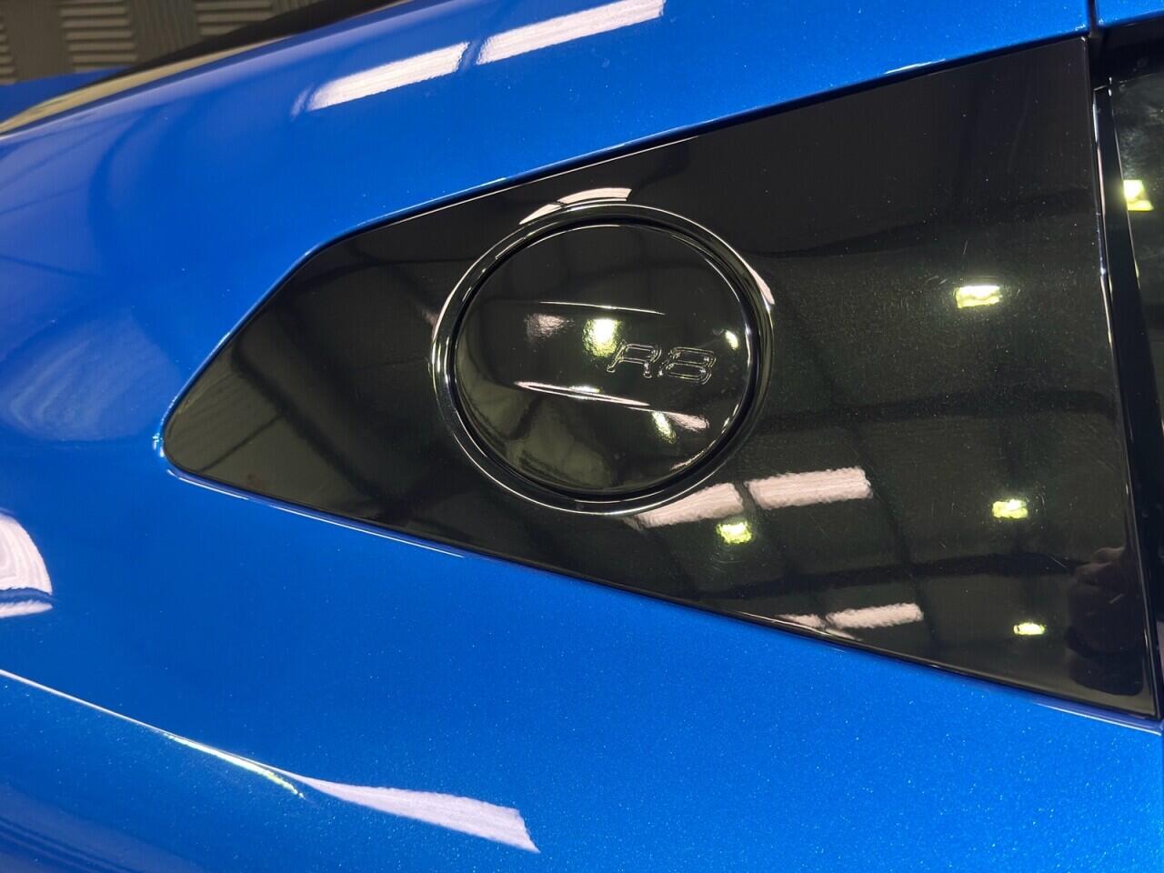 Audi R8 view 19