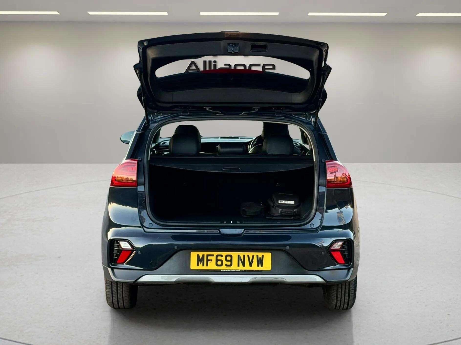 Kia Niro view 65