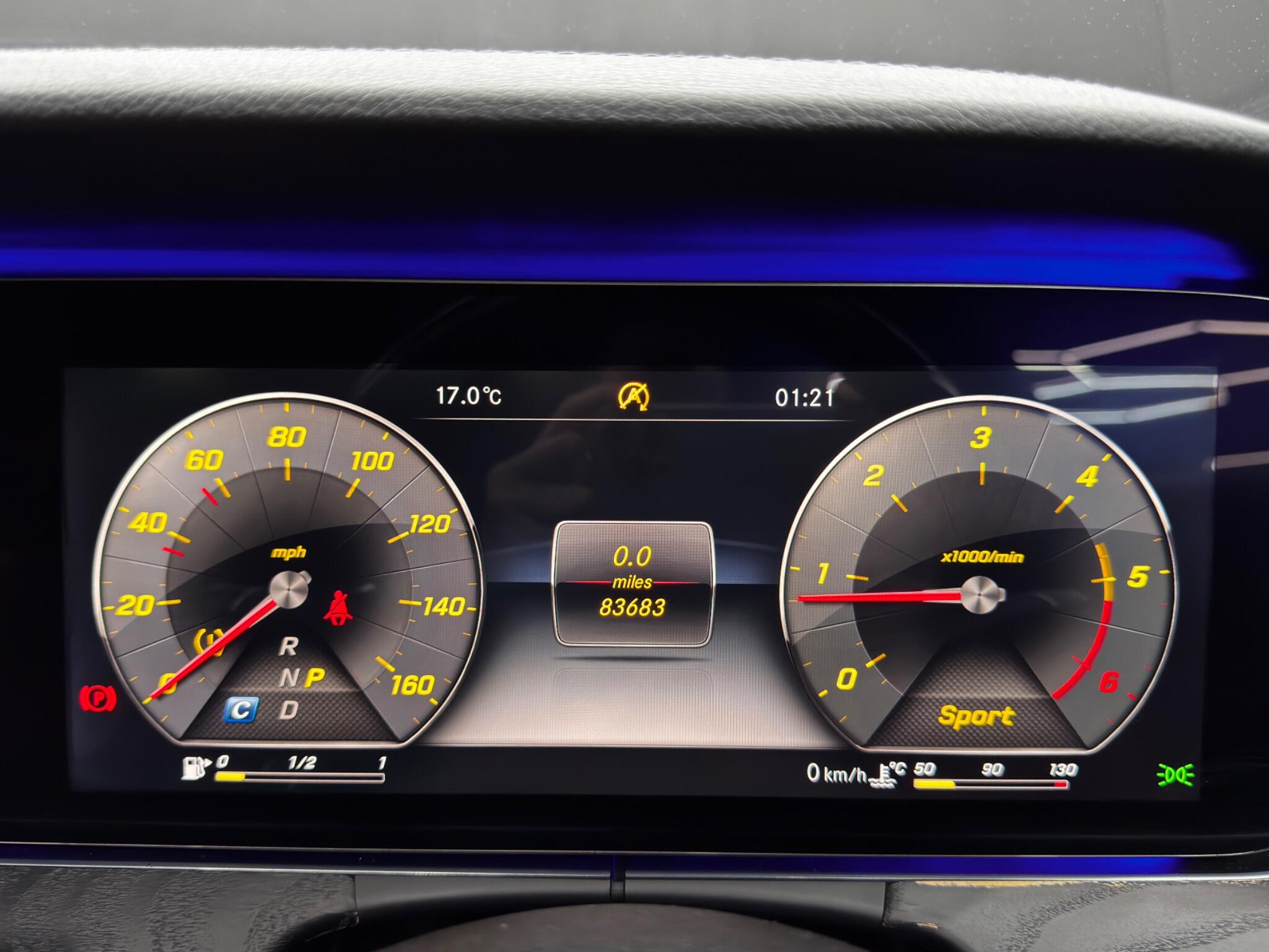 Mercedes-Benz E-Class view 24