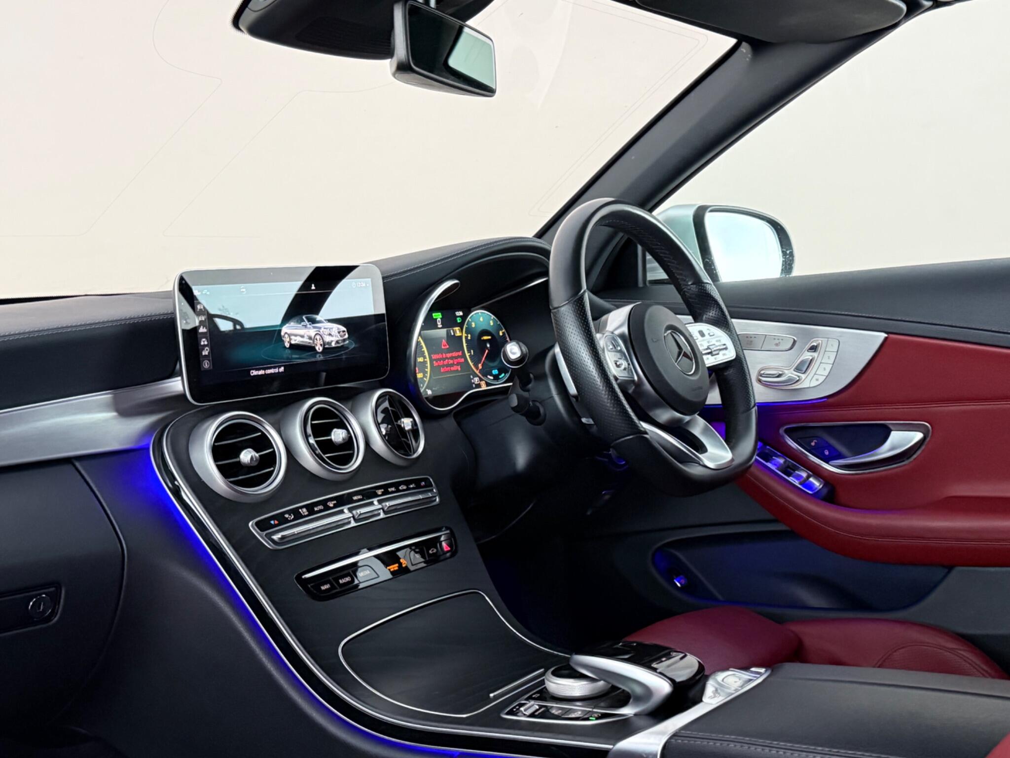 Mercedes-Benz C-Class view 4